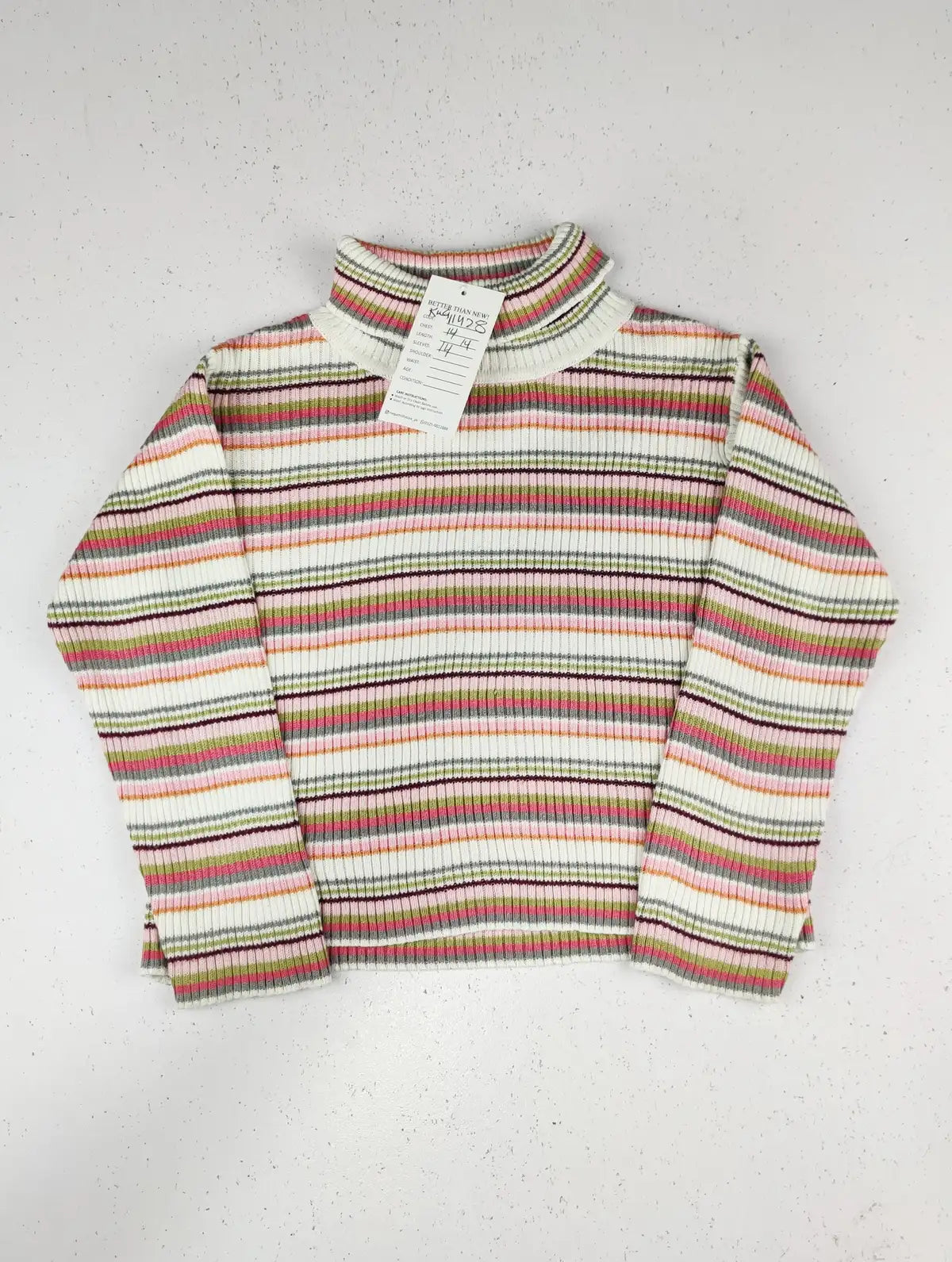 Buy online pre-used pre-loved 100% authentic & Original branded Unknown Brand (KWG-11428) available in Pakistan. Top international brands avilable.