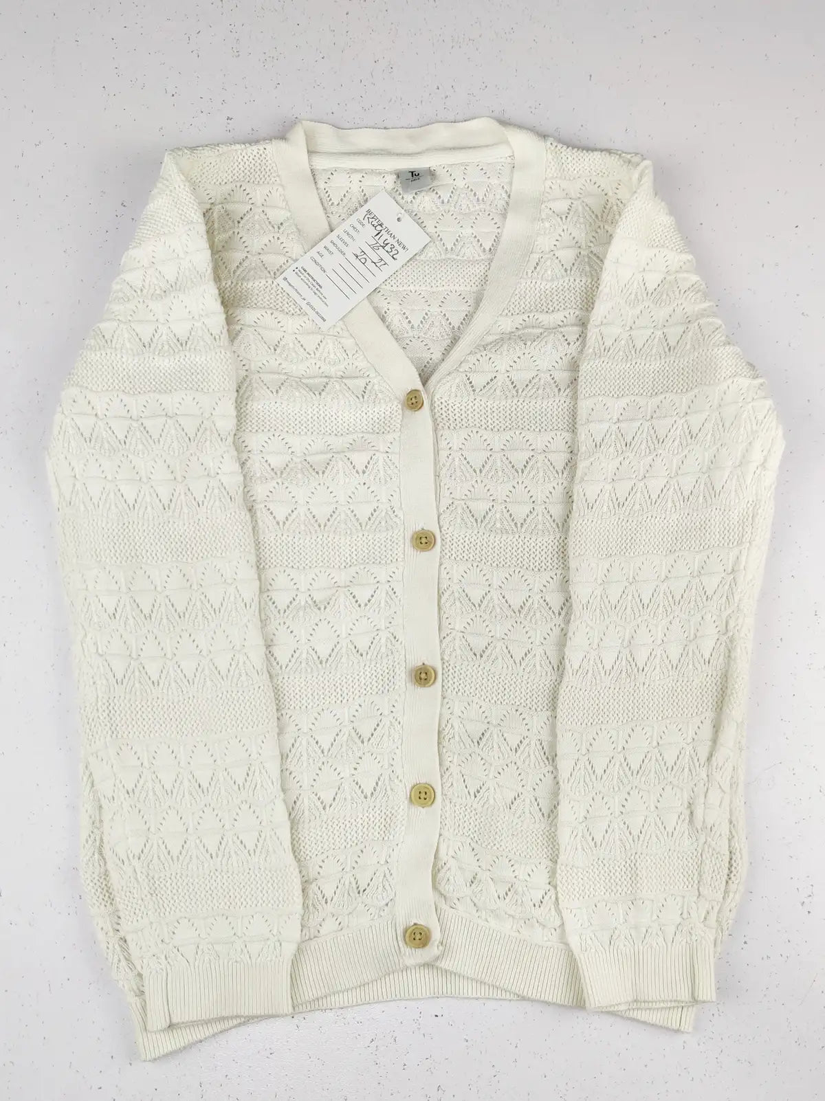 Buy online pre-used pre-loved 100% authentic & Original branded Tu (KWG-11432) available in Pakistan. Top international brands avilable.
