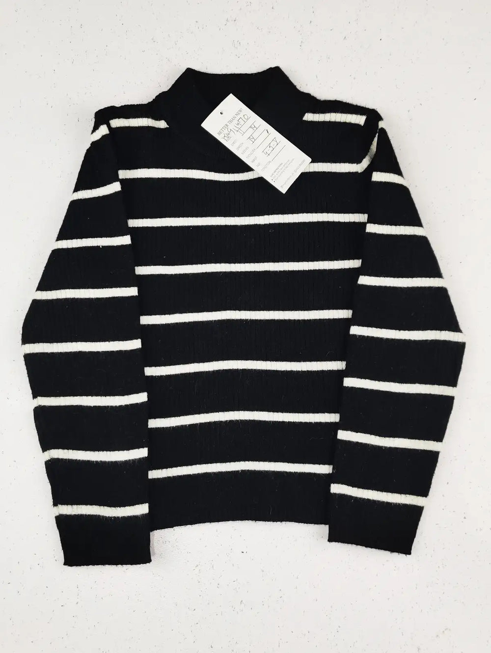 Buy online pre-used pre-loved 100% authentic & Original branded F&F (KWG-11470) available in Pakistan. Top international brands avilable.