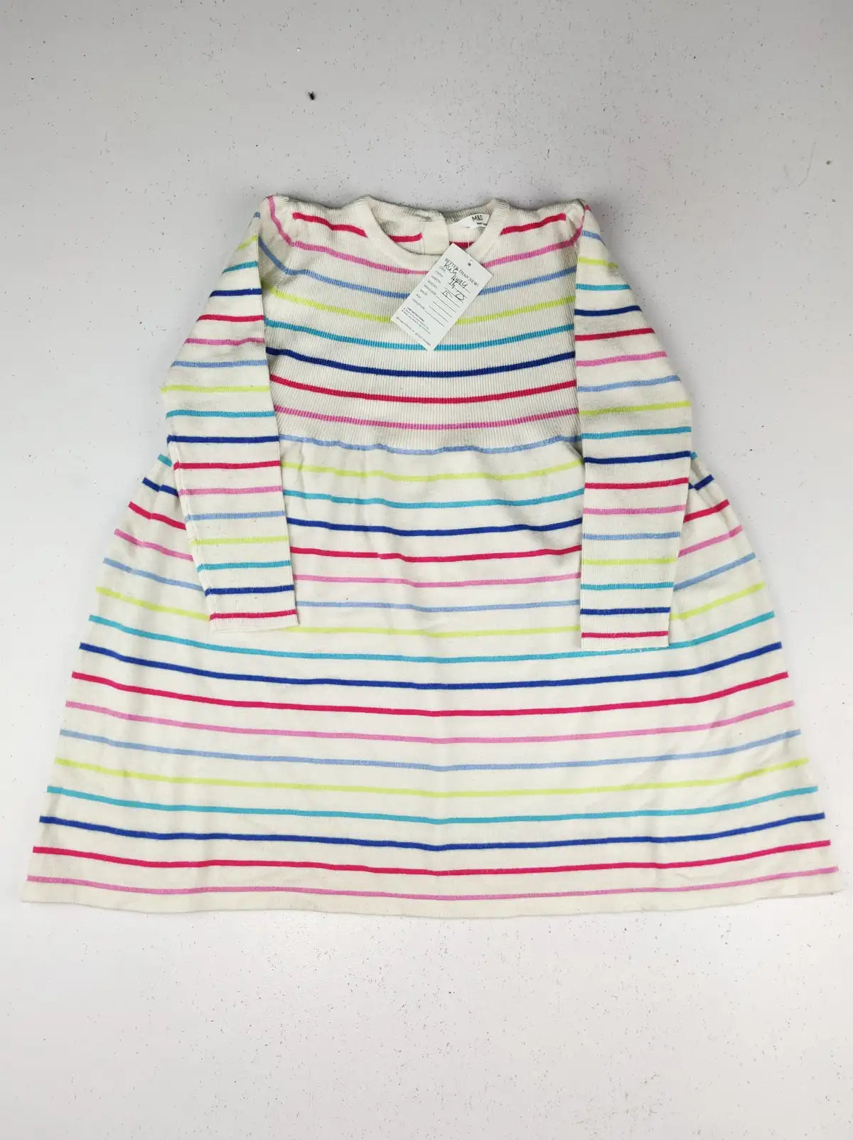 Buy online pre-used pre-loved 100% authentic & Original branded Marks & Spencer (KWG-11494) available in Pakistan. Top international brands avilable.
