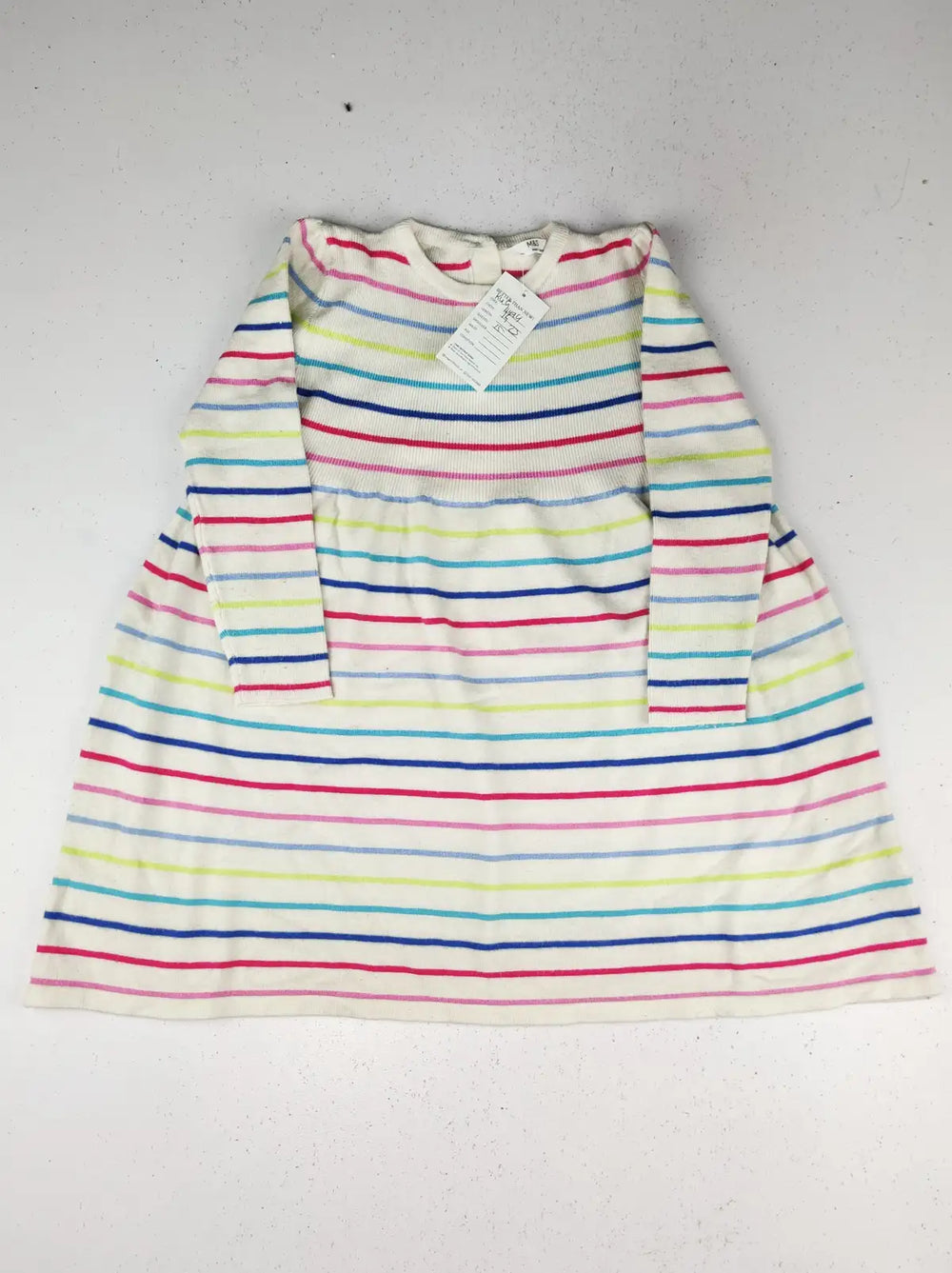 Buy online pre-used pre-loved 100% authentic & Original branded Marks & Spencer (KWG-11494) available in Pakistan. Top international brands avilable.