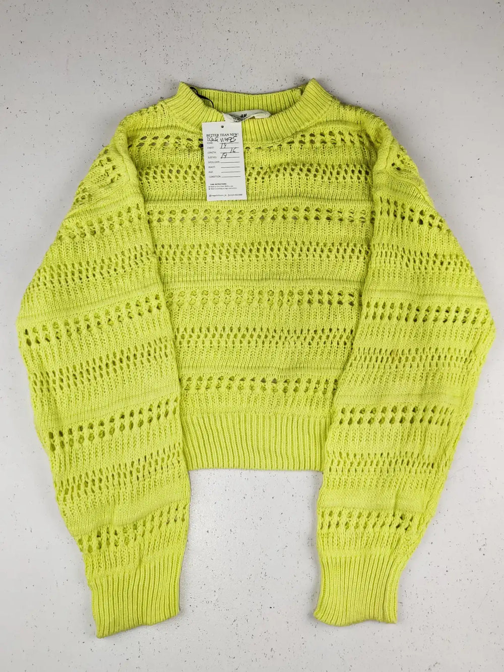 Buy online pre-used pre-loved 100% authentic & Original branded H&M (KWG-11495) available in Pakistan. Top international brands avilable.