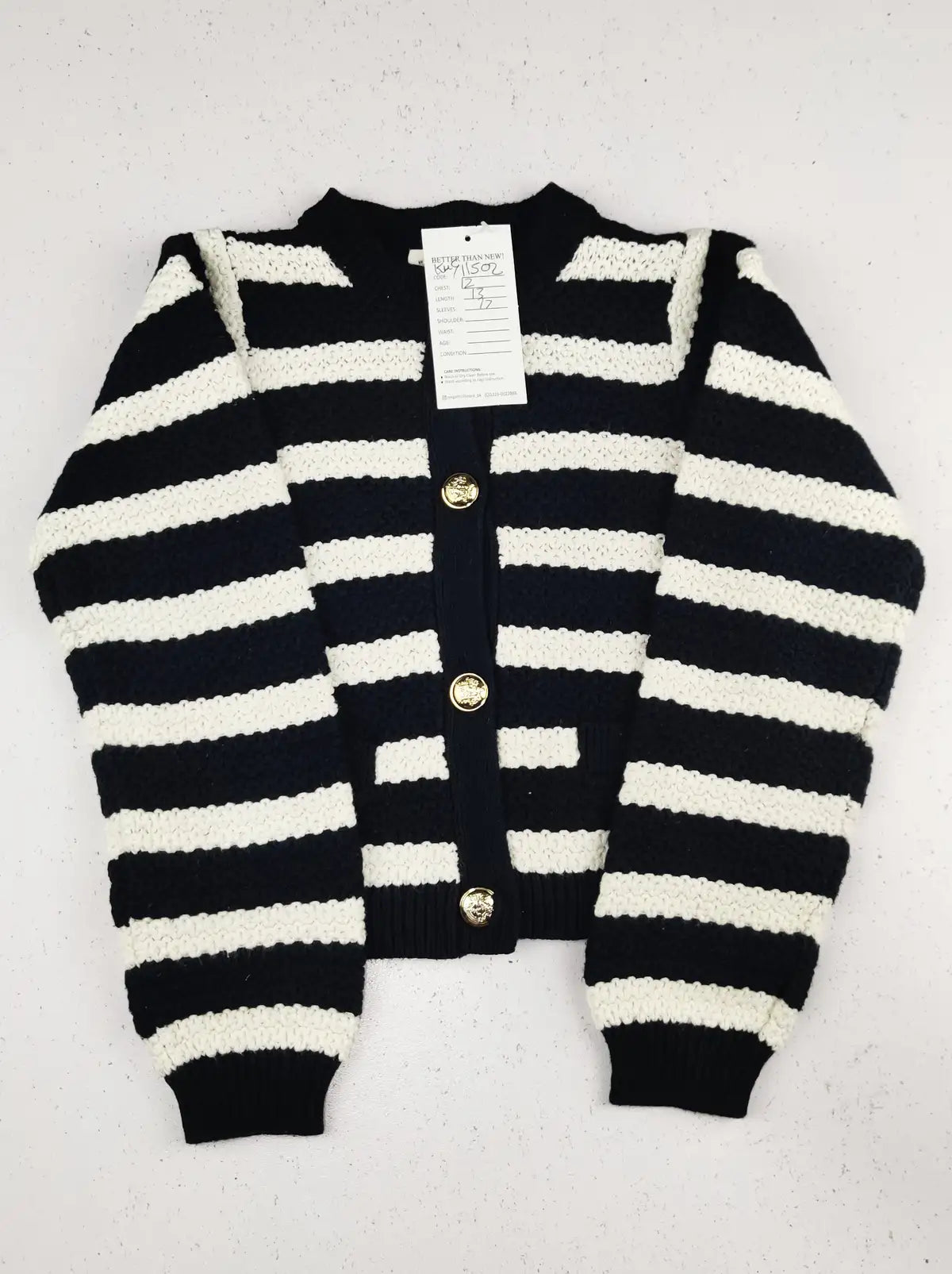 Buy online pre-used pre-loved 100% authentic & Original branded F&F (KWG-11502) available in Pakistan. Top international brands avilable.