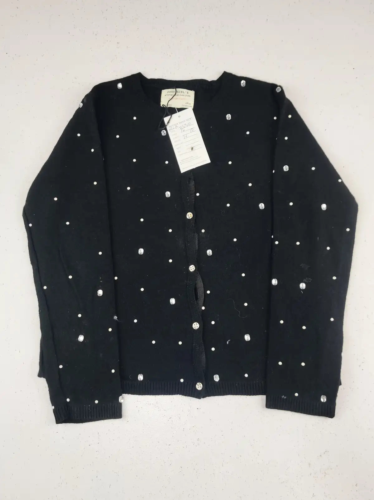 Buy online pre-used pre-loved 100% authentic & Original branded Zara (KWG-11530) available in Pakistan. Top international brands avilable.