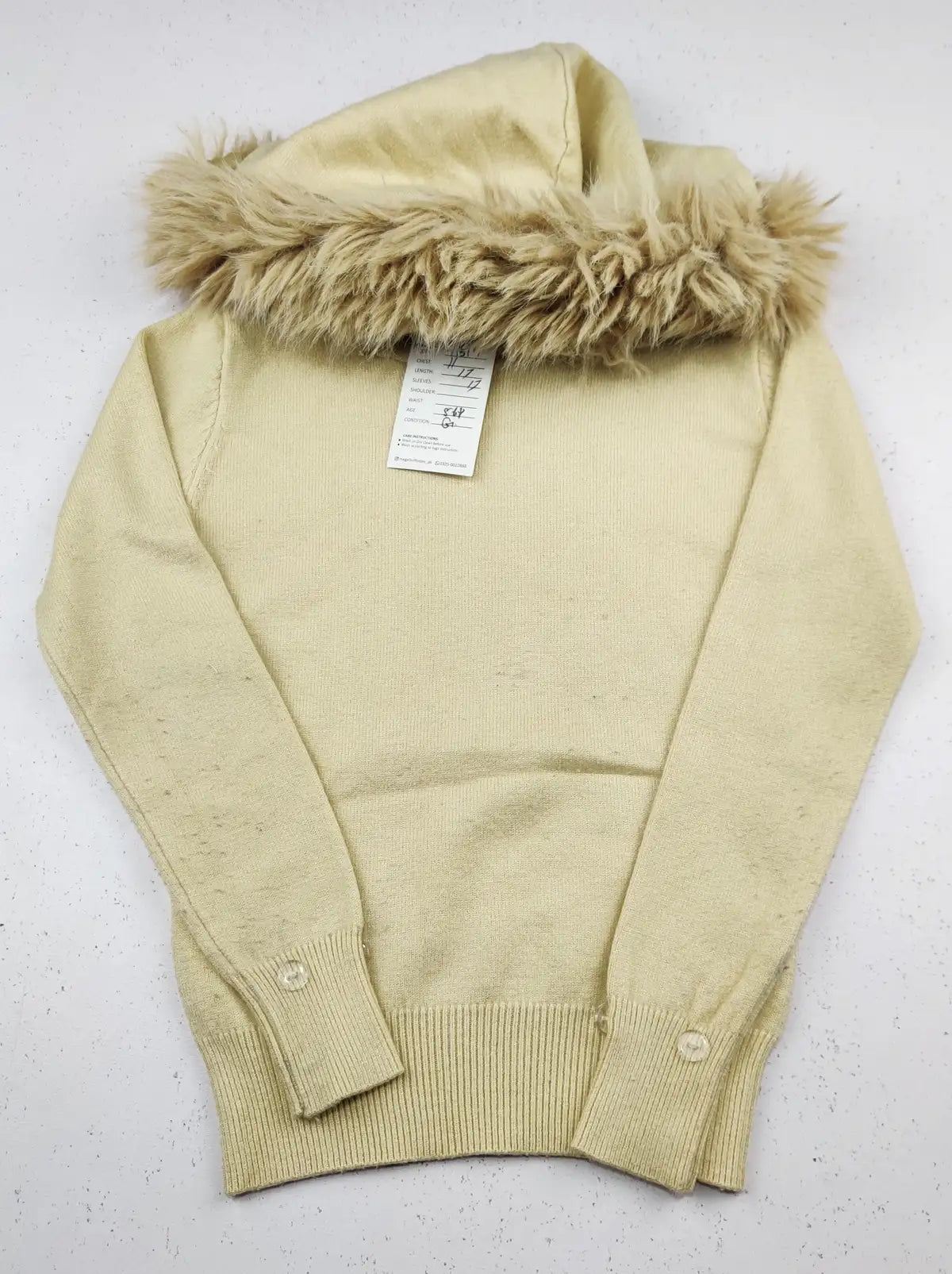 Buy online pre-used pre-loved 100% authentic & Original branded Kcl (KWG-11594) available in Pakistan. Top international brands avilable.