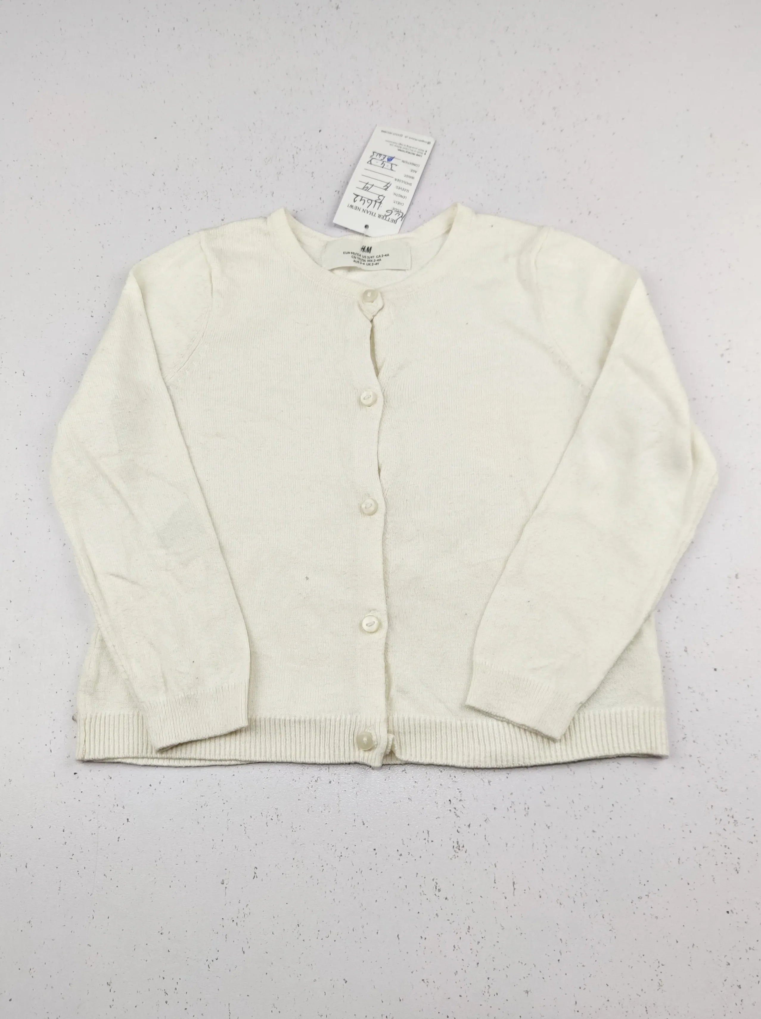 Buy online pre-used pre-loved 100% authentic & Original branded H&M (KWG-11642) available in Pakistan. Top international brands avilable.