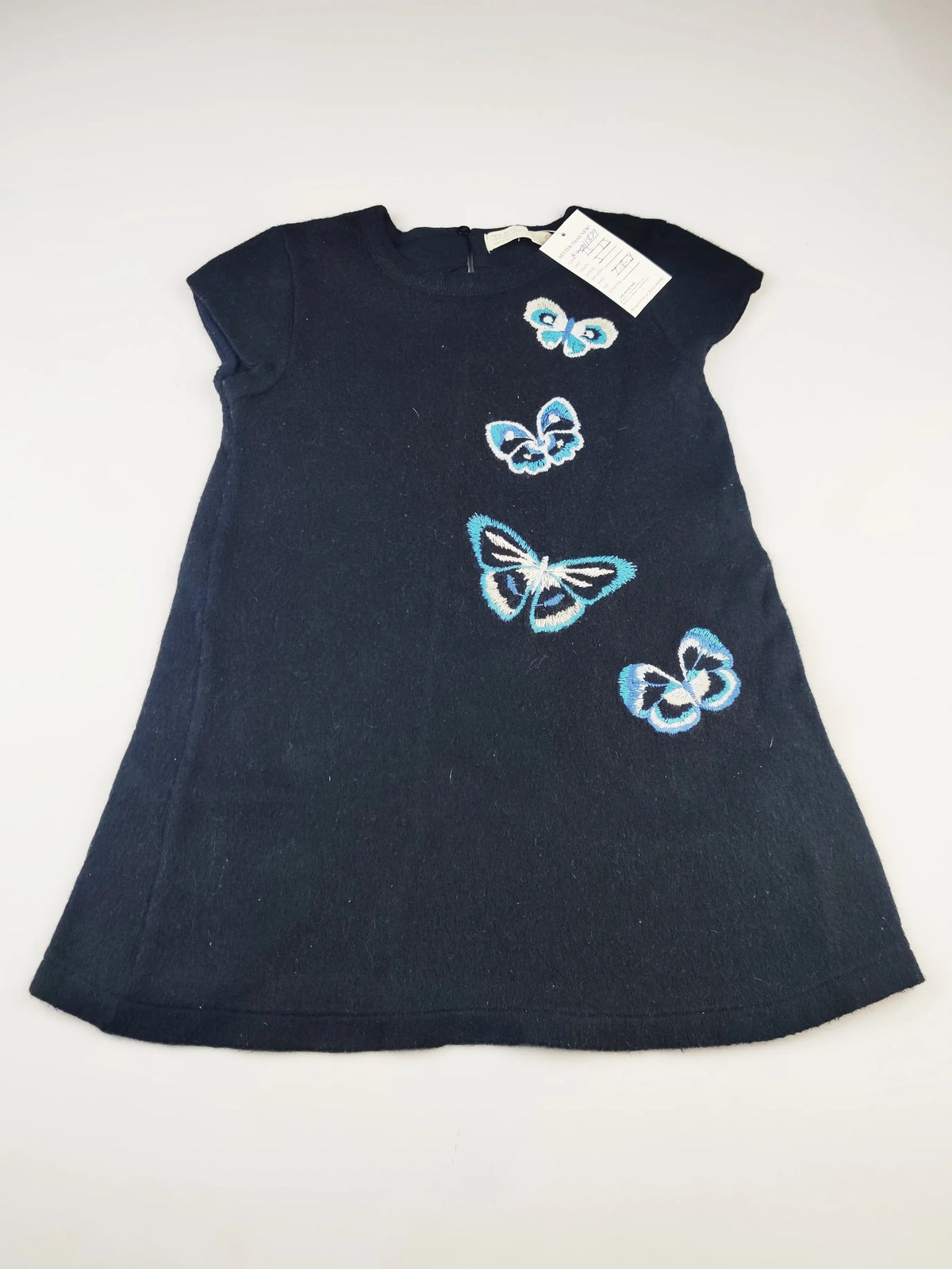 Buy online pre-used pre-loved 100% authentic & Original branded Zara (KWG-11839) available in Pakistan. Top international brands avilable.