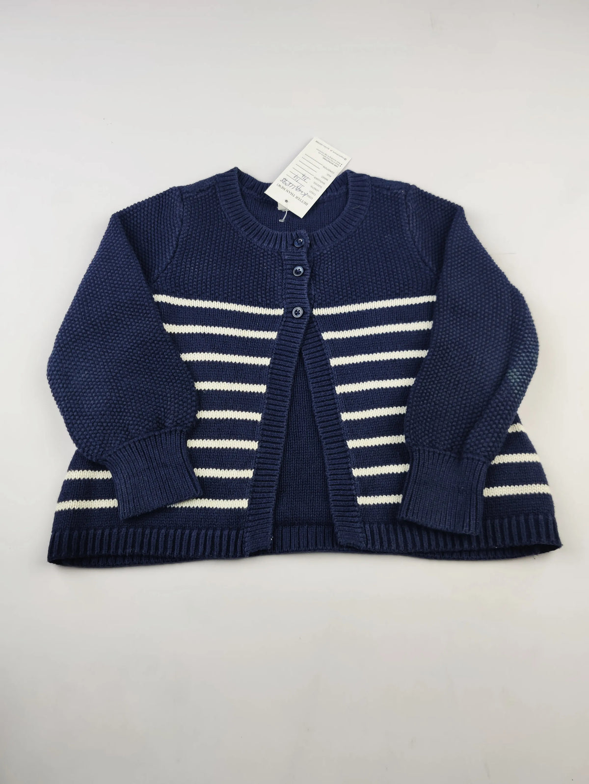 Buy online pre-used pre-loved 100% authentic & Original branded Gap (KWG-11898) available in Pakistan. Top international brands avilable.