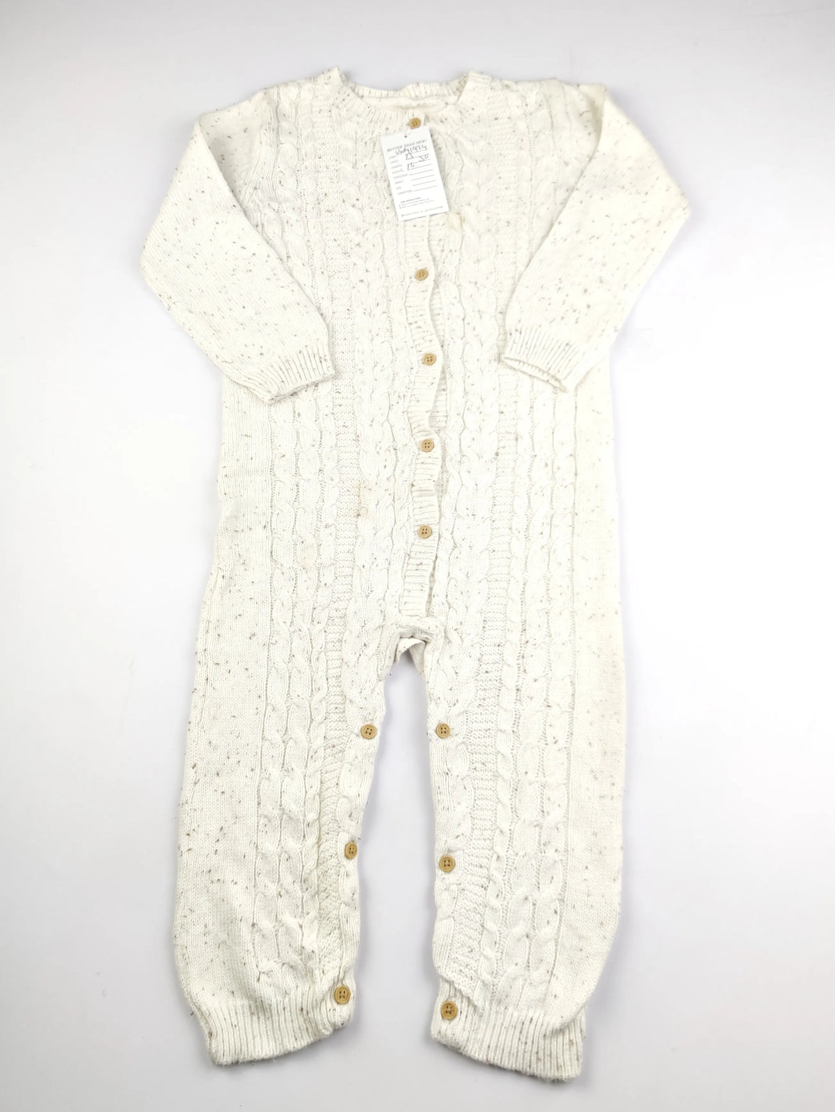 Buy online pre-used pre-loved 100% authentic & Original branded Unknown Brand (KWG-11924) available in Pakistan. Top international brands avilable.