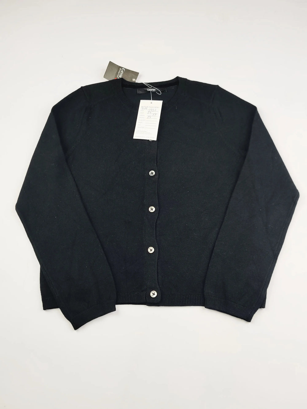 Buy online pre-used pre-loved 100% authentic & Original branded George (KWG-11931) available in Pakistan. Top international brands avilable.