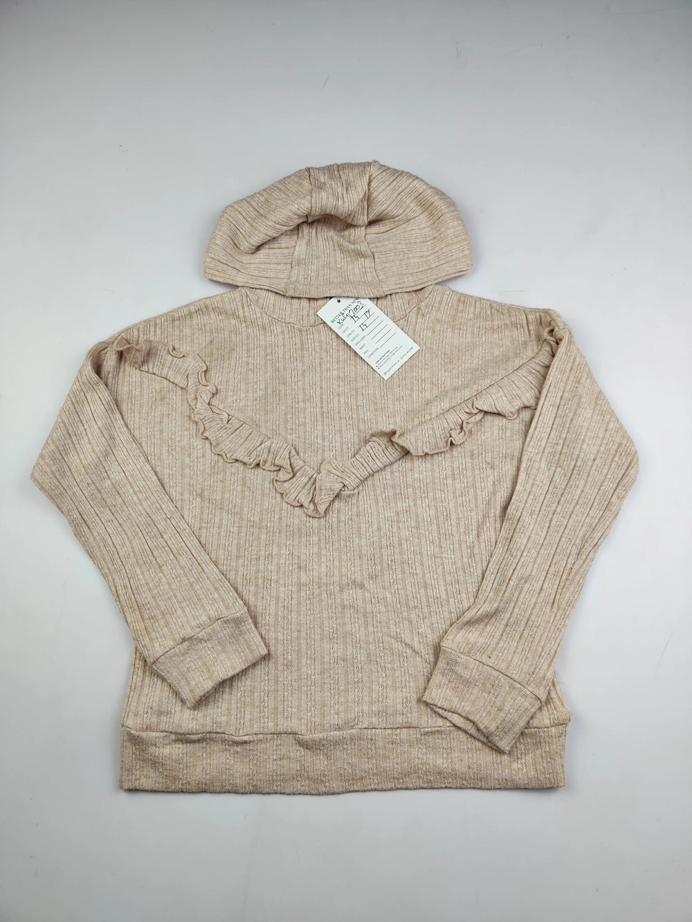 Buy online pre-used pre-loved 100% authentic & Original branded Unknown Brand (KWG-12003) available in Pakistan. Top international brands avilable.