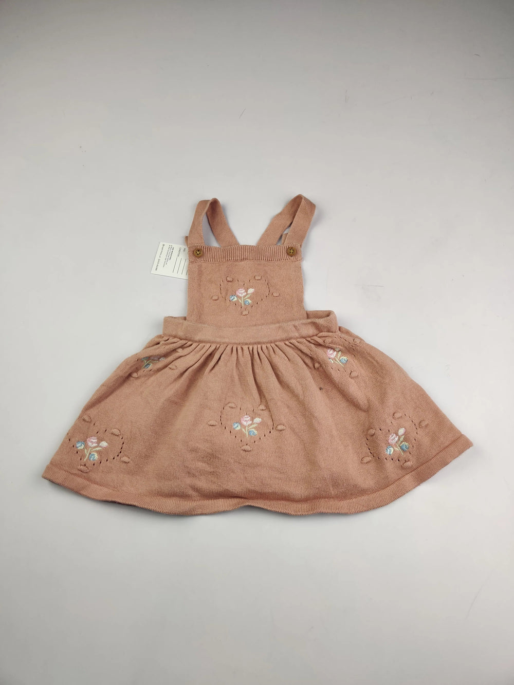 Buy online pre-used pre-loved 100% authentic & Original branded Tu (KWG-12039) available in Pakistan. Top international brands avilable.