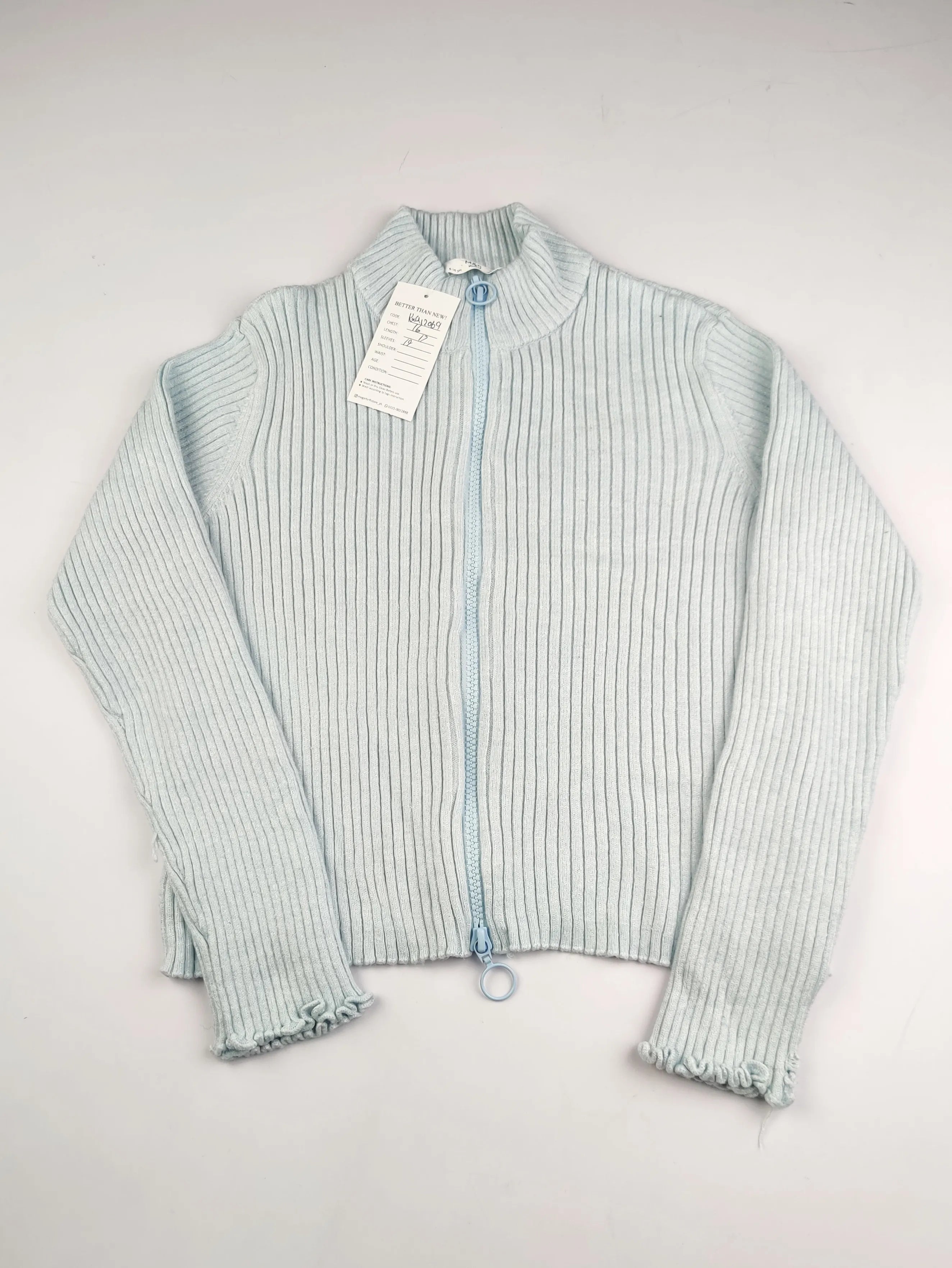 Buy online pre-used pre-loved 100% authentic & Original branded Marks & Spencer (KWG-12069) available in Pakistan. Top international brands avilable.