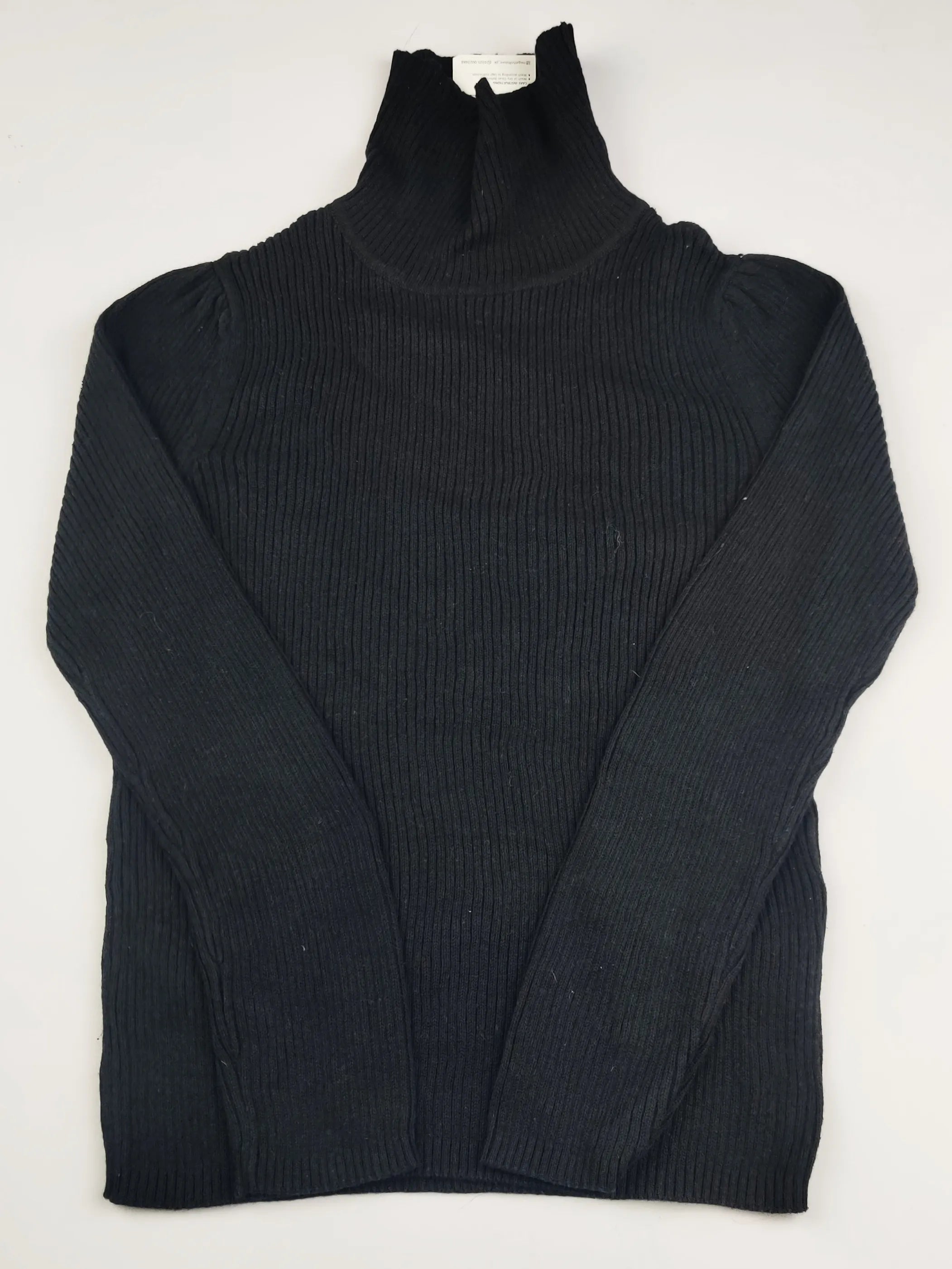 Buy online pre-used pre-loved 100% authentic & Original branded F&F (KWG-12115) available in Pakistan. Top international brands avilable.