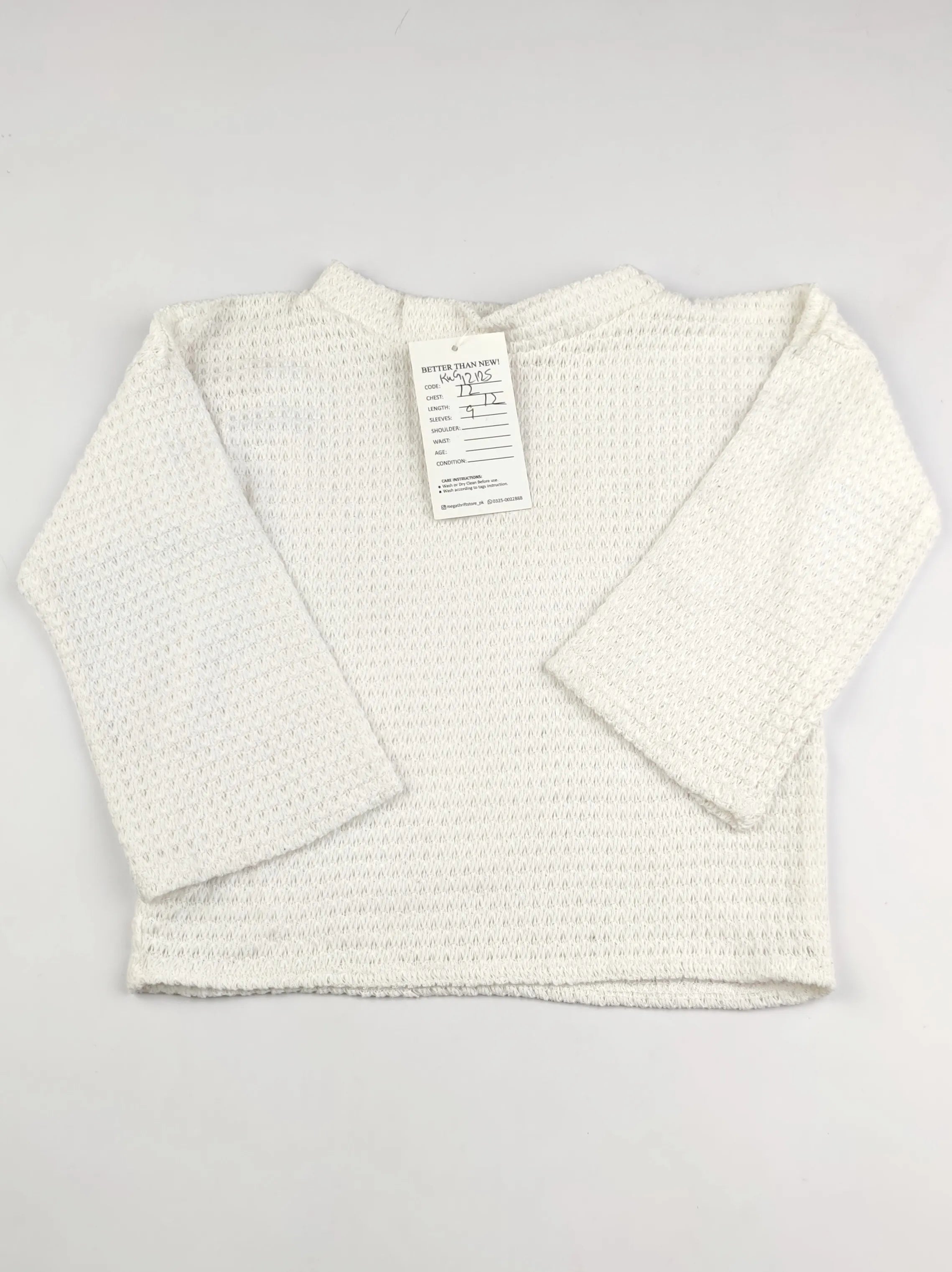Buy online pre-used pre-loved 100% authentic & Original branded Unknown Brand (KWG-12125) available in Pakistan. Top international brands avilable.