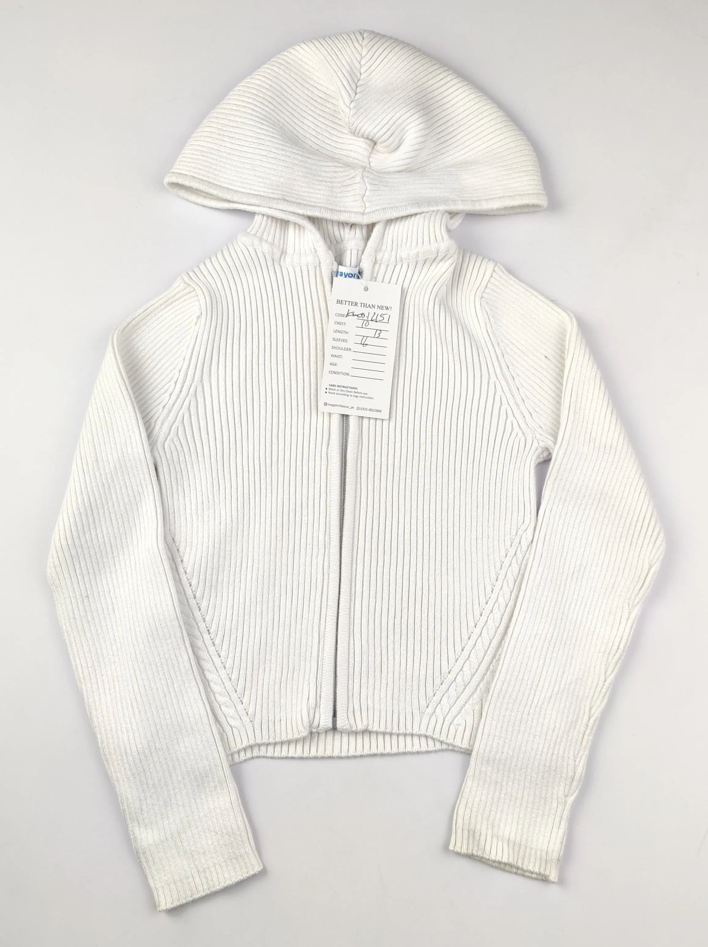 Buy online pre-used pre-loved 100% authentic & Original branded Mayoral (KWG-12151) available in Pakistan. Top international brands avilable.