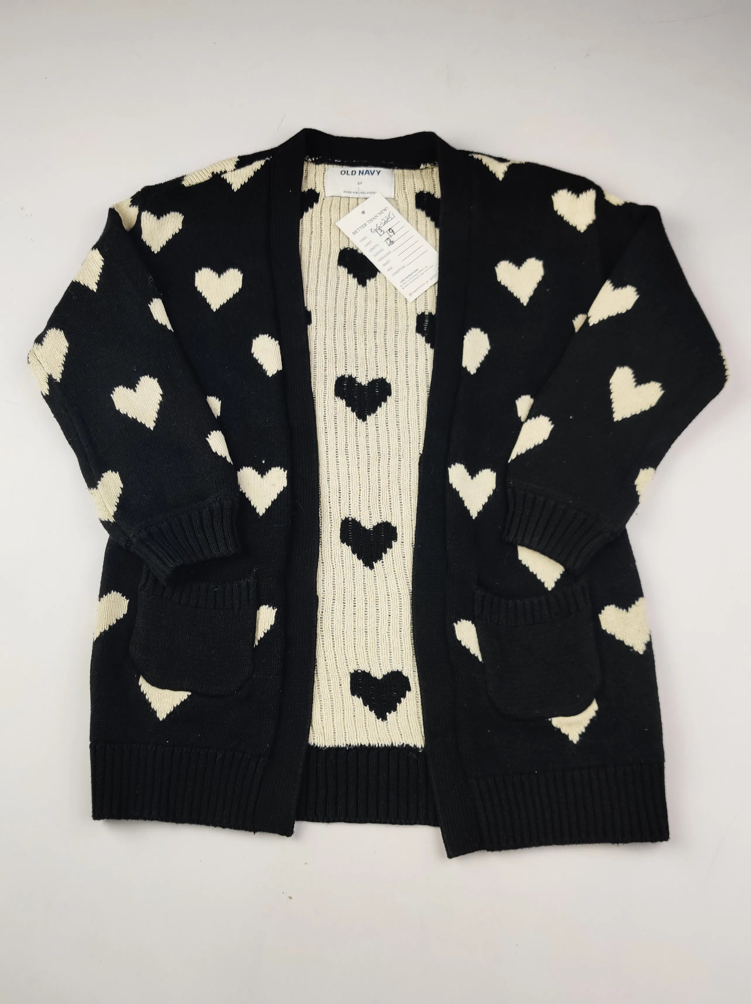Buy online pre-used pre-loved 100% authentic & Original branded Old Navy (KWG-12251) available in Pakistan. Top international brands avilable.