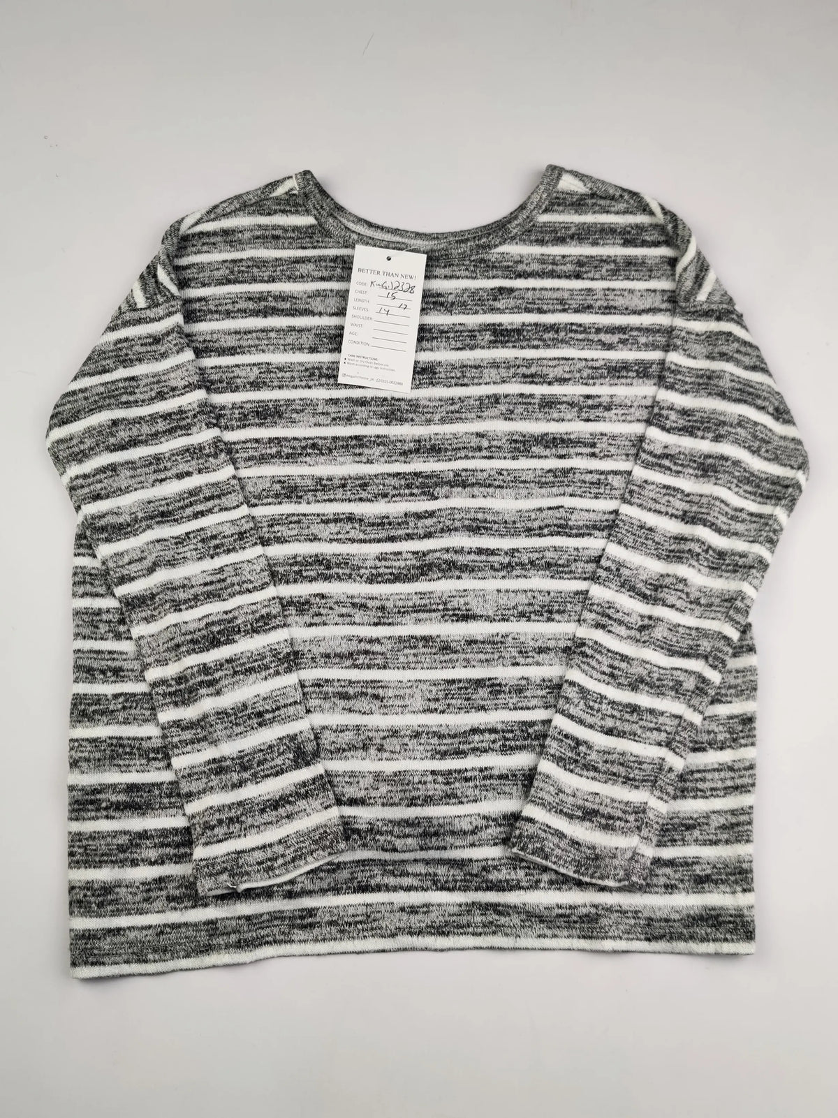 Buy online pre-used pre-loved 100% authentic & Original branded Abercrombie (KWG-12328) available in Pakistan. Top international brands avilable.