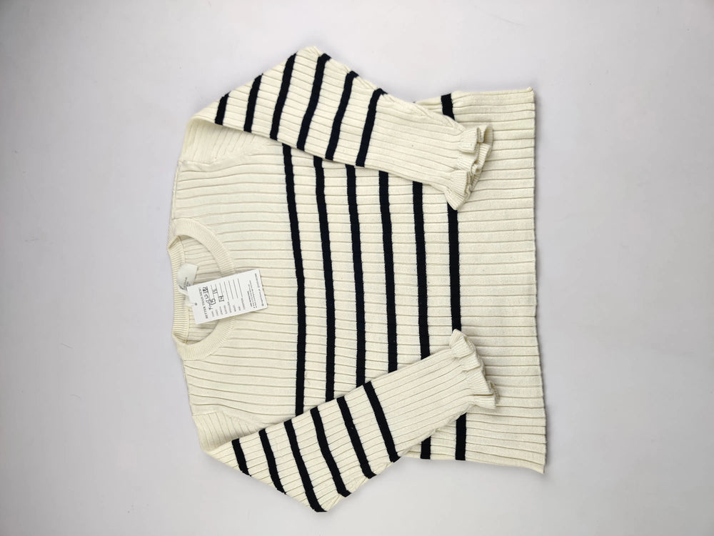Buy online pre-used pre-loved 100% authentic & Original branded H&M (KWG-12338) available in Pakistan. Top international brands avilable.