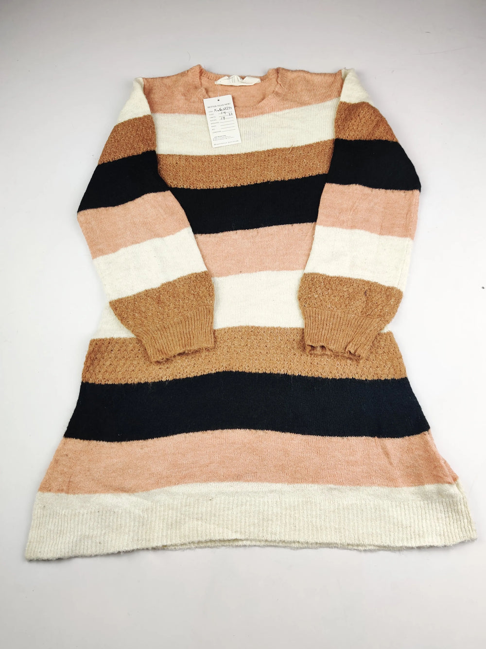 Buy online pre-used pre-loved 100% authentic & Original branded H&M (KWG-12344) available in Pakistan. Top international brands avilable.