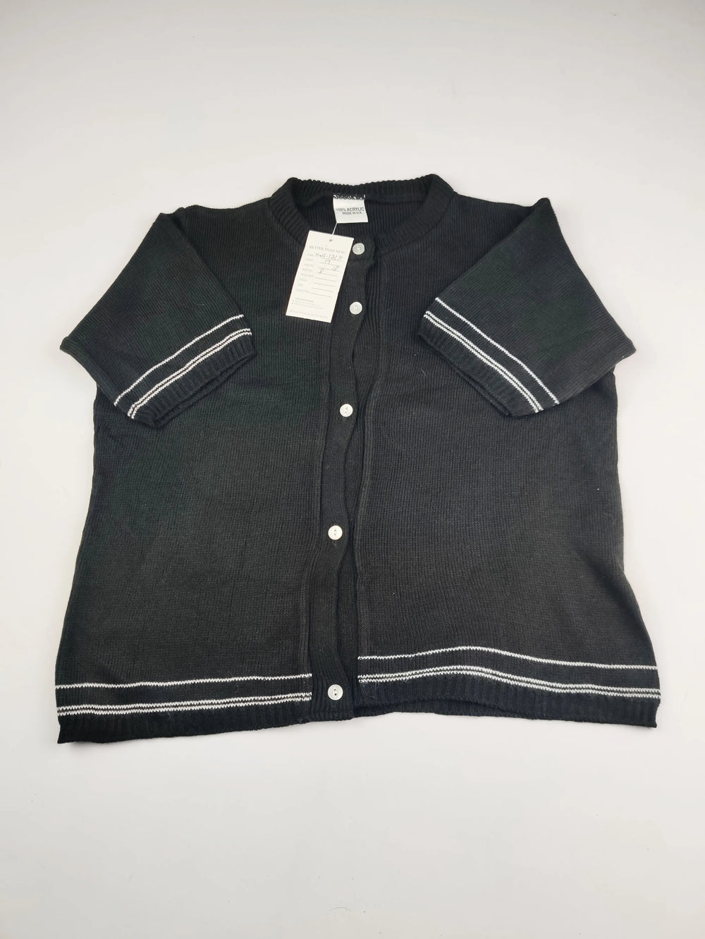 Buy online pre-used pre-loved 100% authentic & Original branded Unknown Brand (KWG-12371) available in Pakistan. Top international brands avilable.