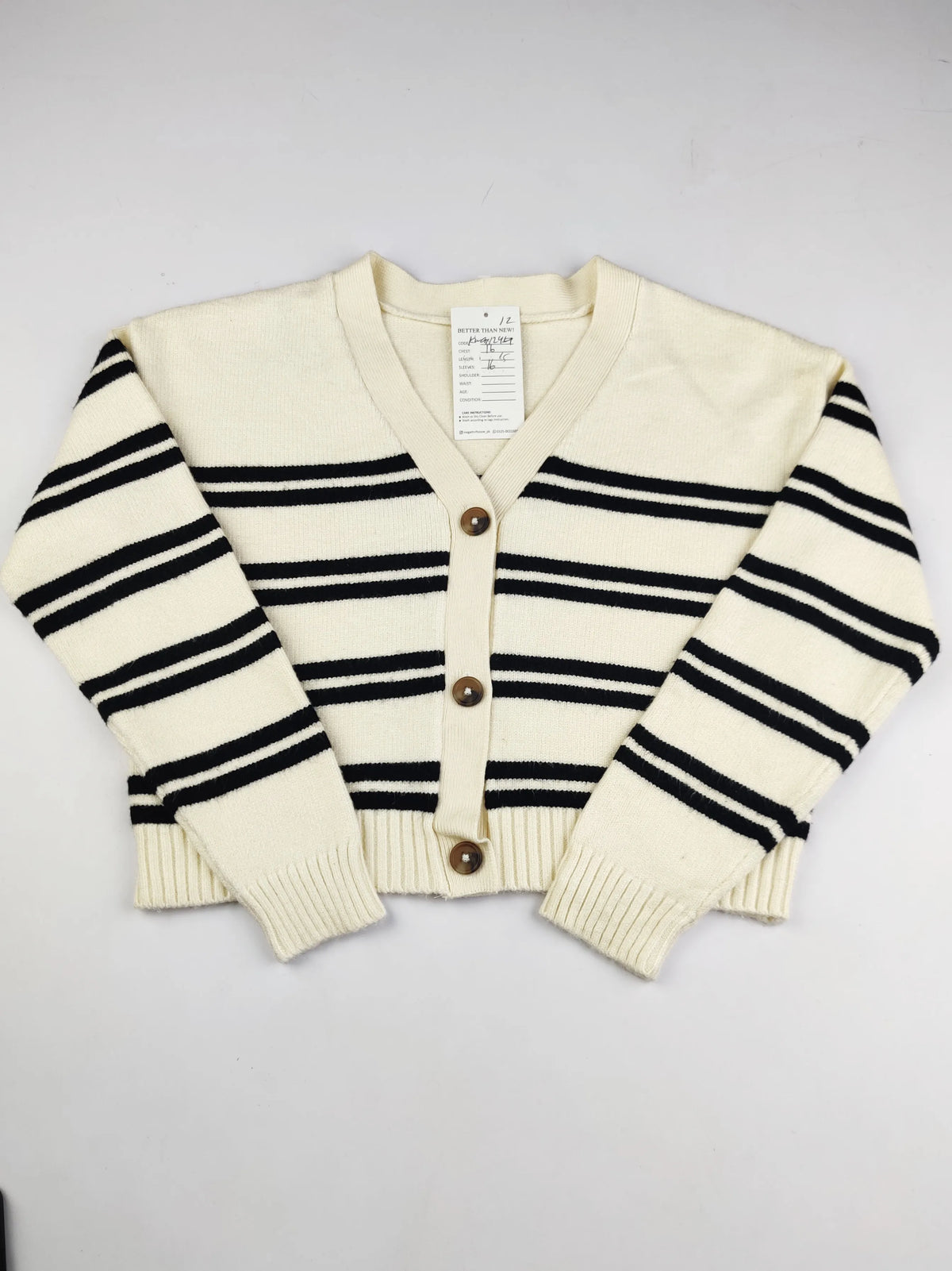 Buy online pre-used pre-loved 100% authentic & Original branded Dunnes Stores (KWG-12412) available in Pakistan. Top international brands avilable.