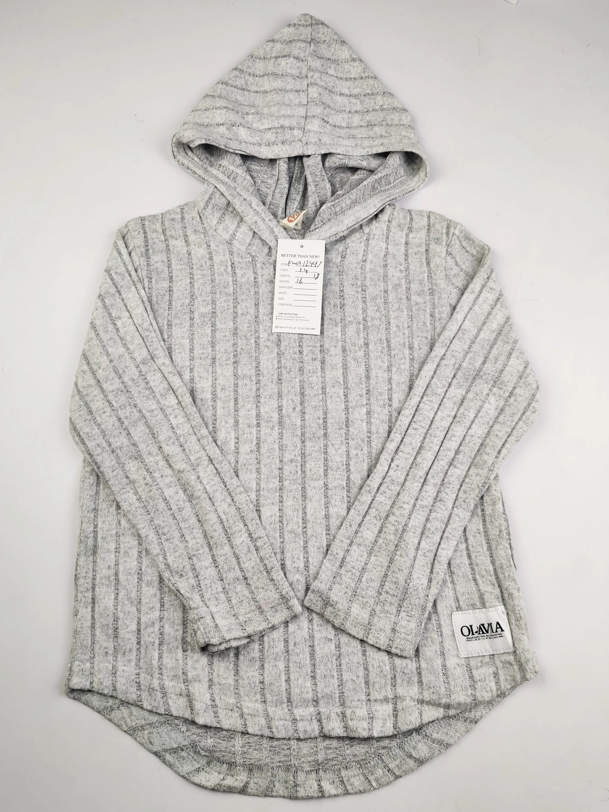 Buy online pre-used pre-loved 100% authentic & Original branded Unknown Brand (KWG-12447) available in Pakistan. Top international brands avilable.