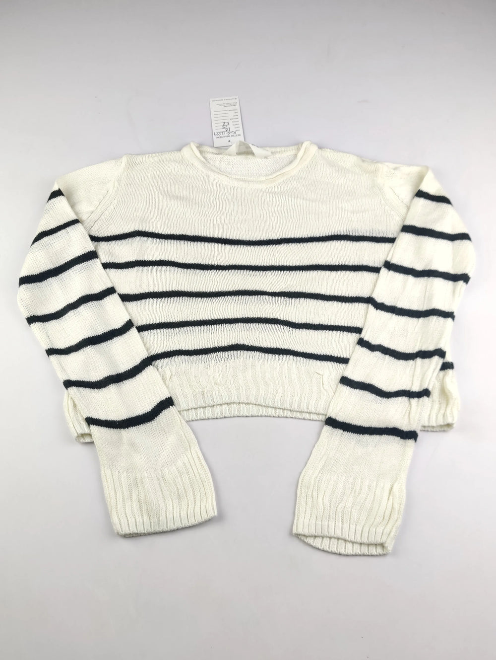Buy online pre-used pre-loved 100% authentic & Original branded H&M (KWG-12559) available in Pakistan. Top international brands avilable.