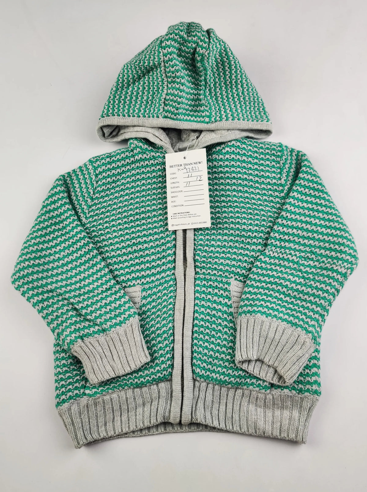 Buy online pre-used pre-loved 100% authentic & Original branded Marks & Spencer (KWG-12621) available in Pakistan. Top international brands avilable.