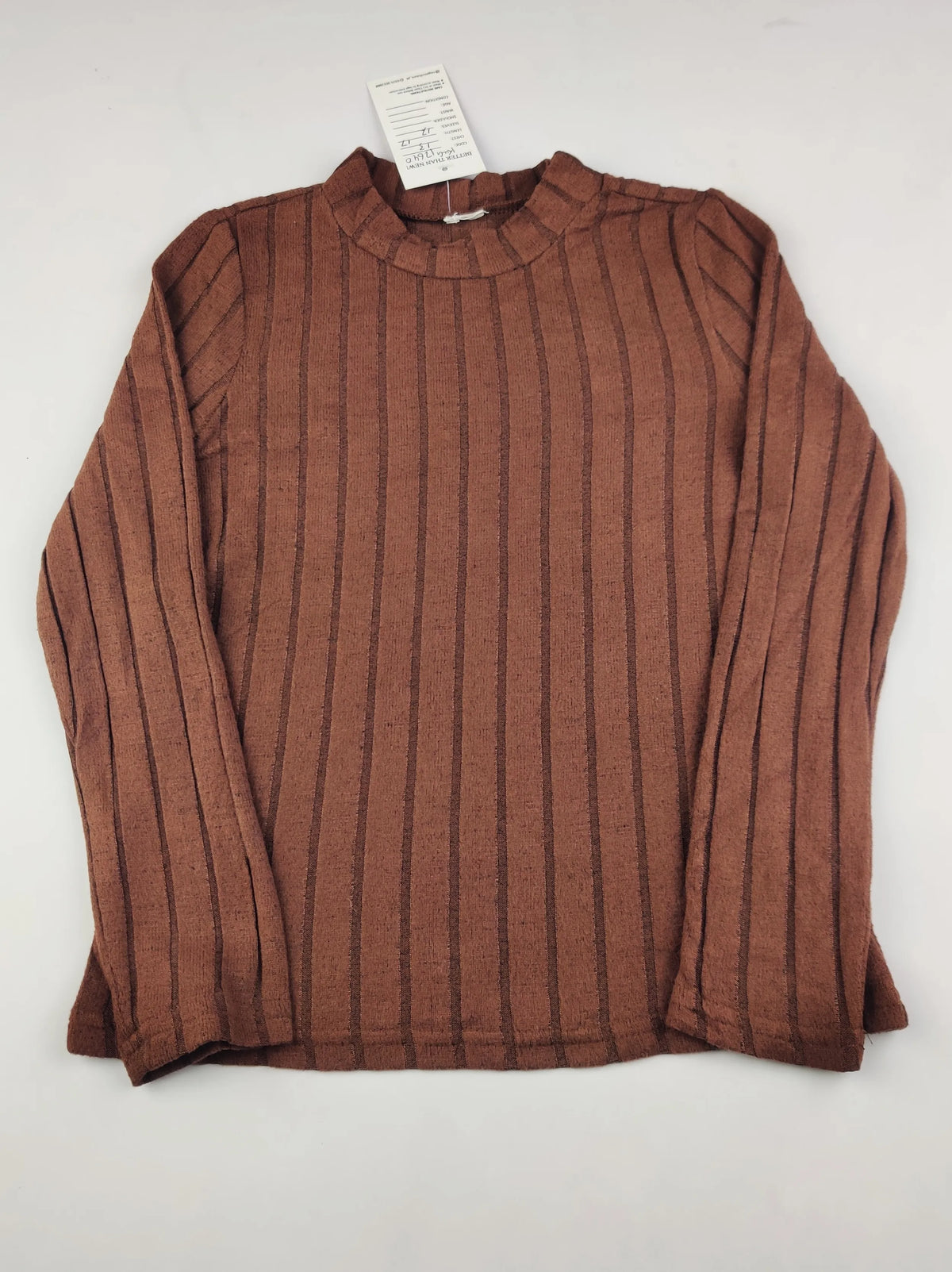 Buy online pre-used pre-loved 100% authentic & Original branded Unknown Brand (KWG-12640) available in Pakistan. Top international brands avilable.