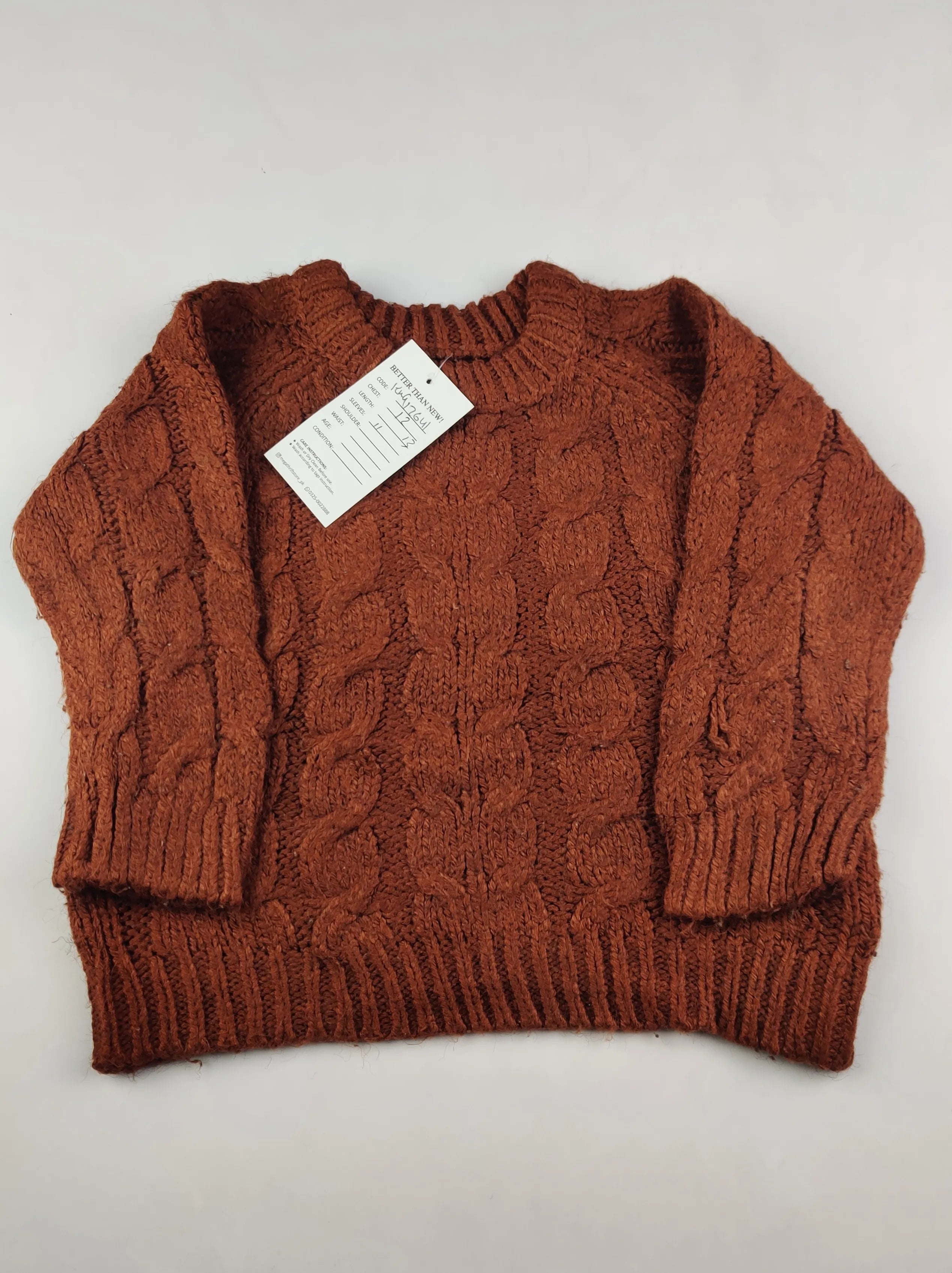 Buy online pre-used pre-loved 100% authentic & Original branded Unknown Brand (KWG-12641) available in Pakistan. Top international brands avilable.