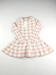 Miss Mons (KWG-12915)