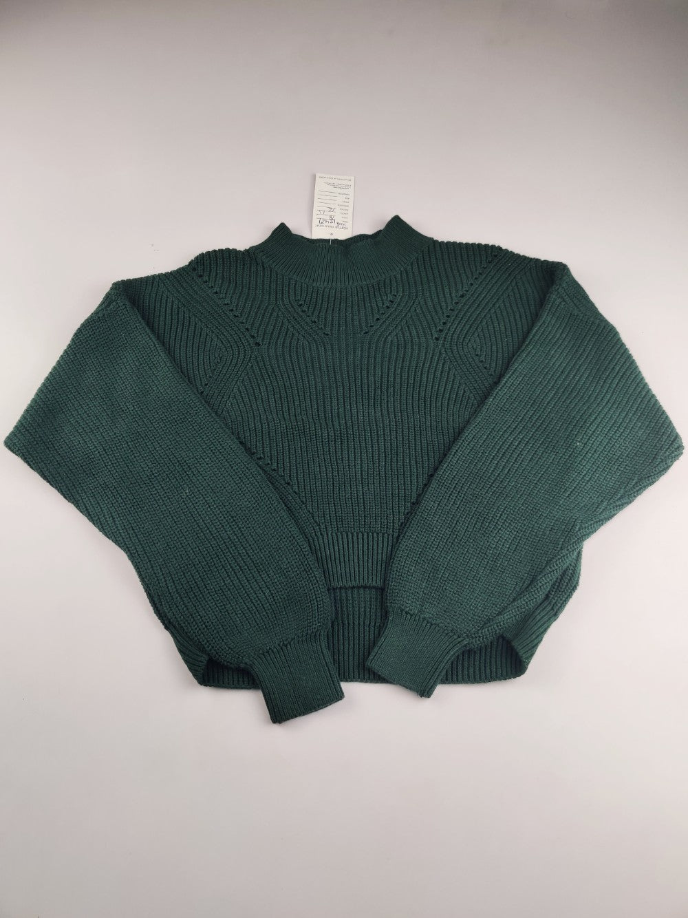 H&M (KWG-15427)