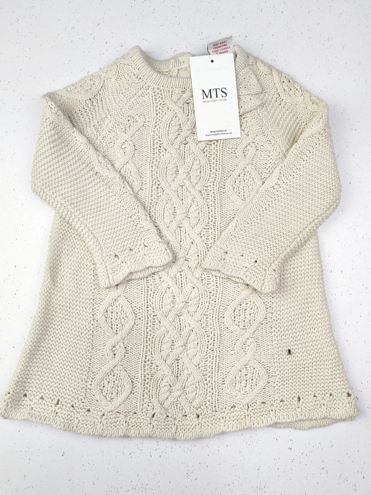 Buy online pre-used pre-loved 100% authentic & Original branded Cupcakes And Cashmere (KWG-3121) available in Pakistan. Top international brands avilable.