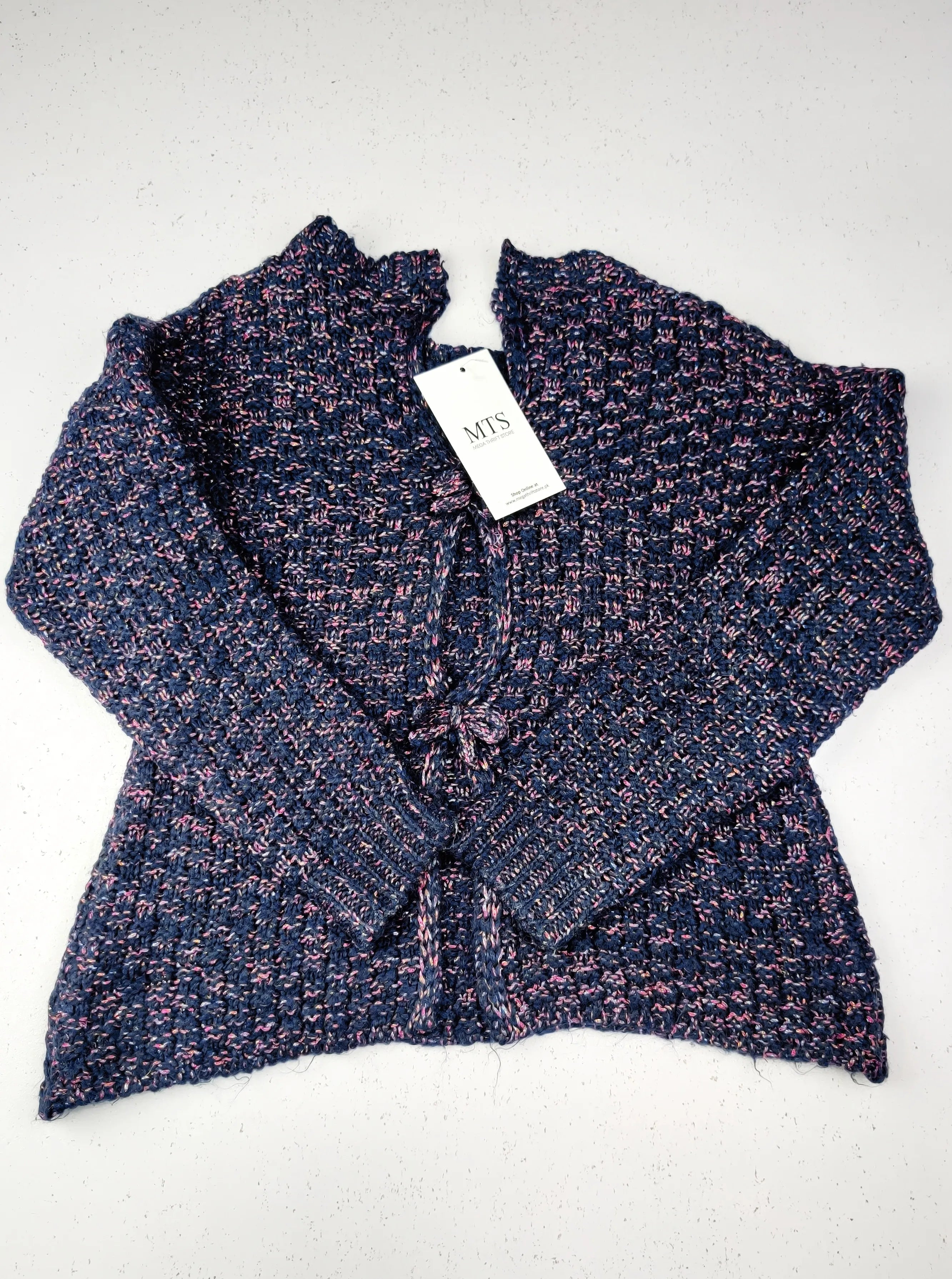 Buy online pre-used pre-loved 100% authentic & Original branded Dunnes Stores (KWG-3166) available in Pakistan. Top international brands avilable.