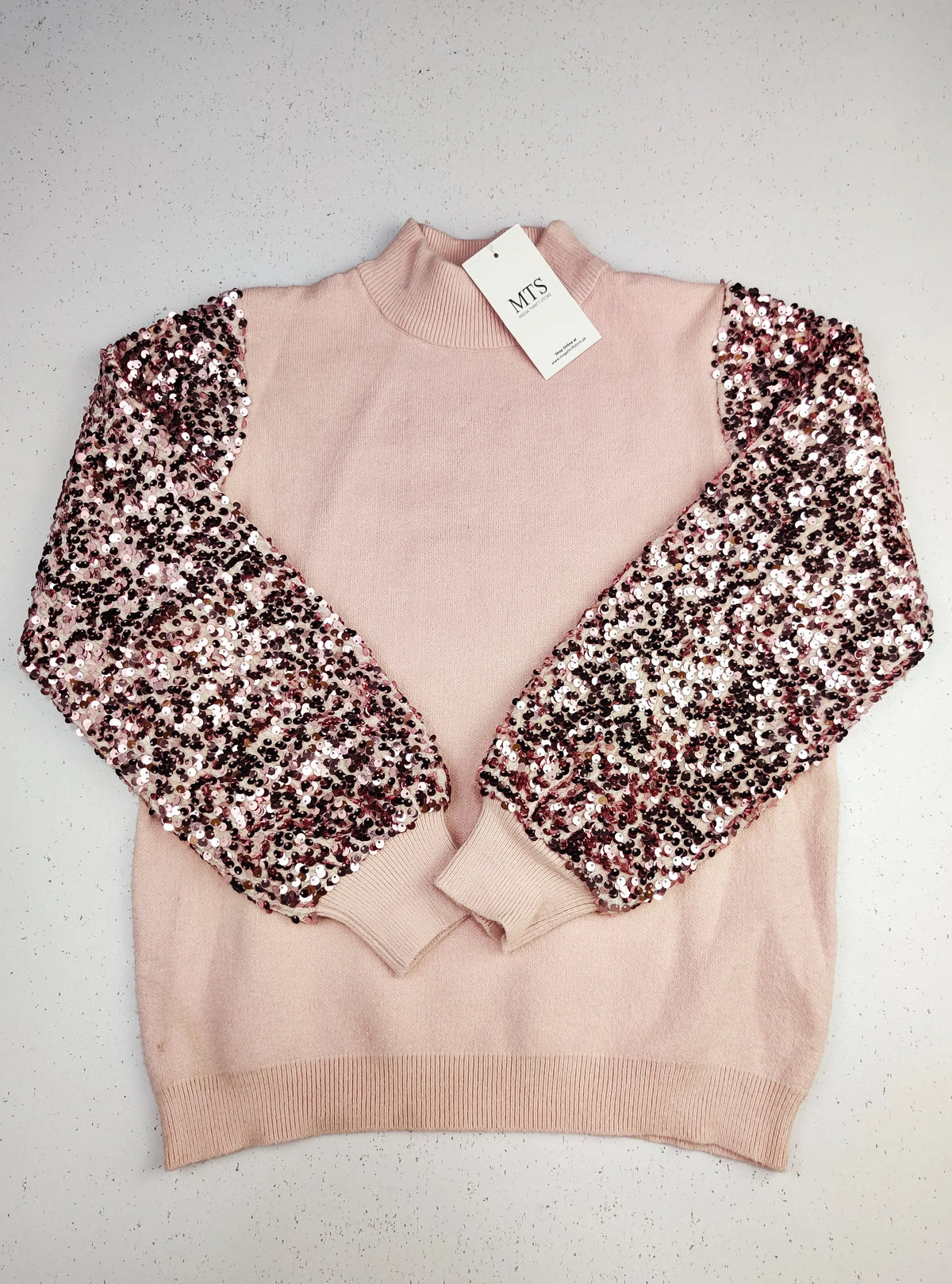Buy online pre-used pre-loved 100% authentic & Original branded Dunnes Stores (KWG-3330) available in Pakistan. Top international brands avilable.