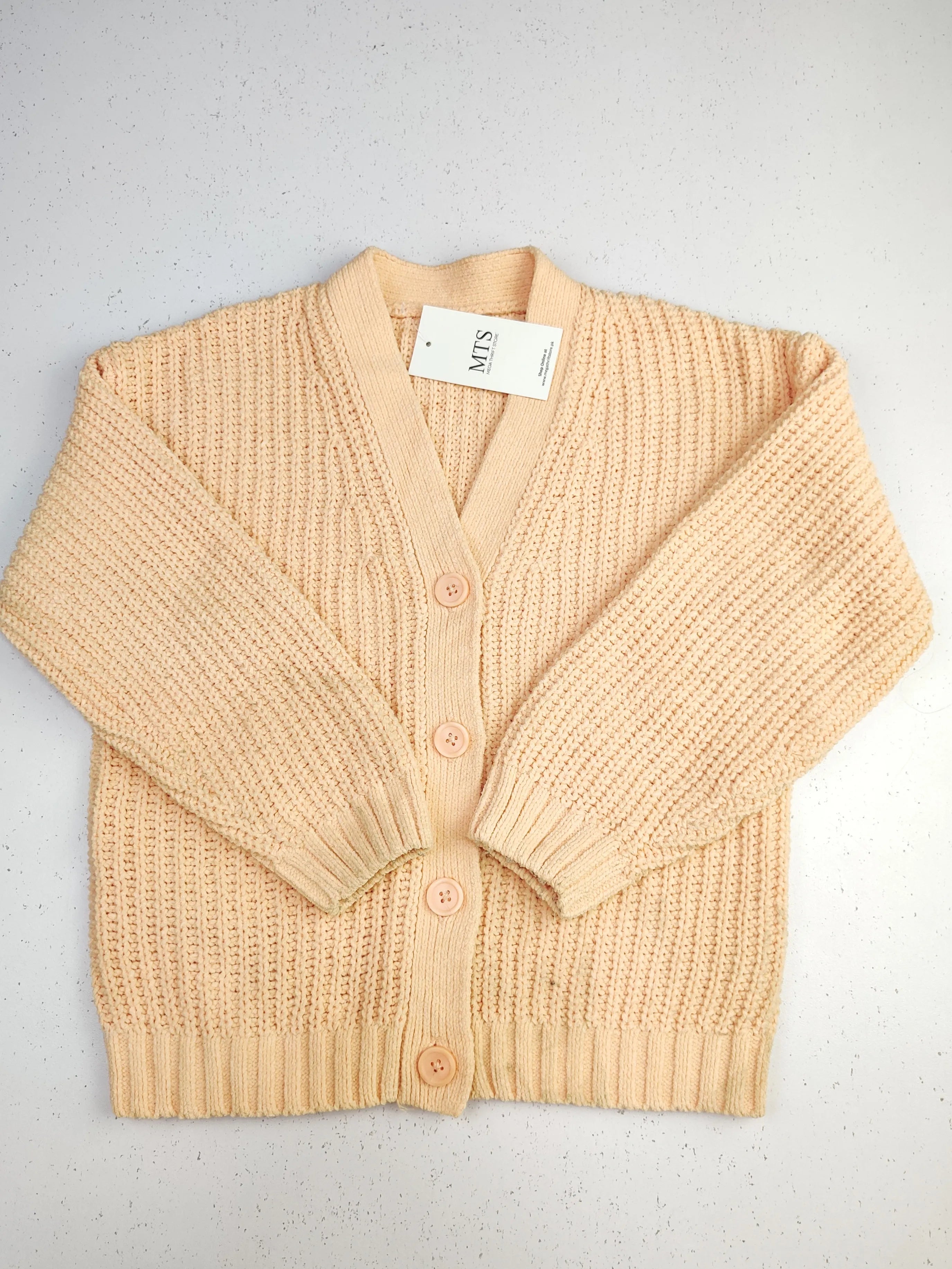 Buy online pre-used pre-loved 100% authentic & Original branded F&F (KWG-3333) available in Pakistan. Top international brands avilable.