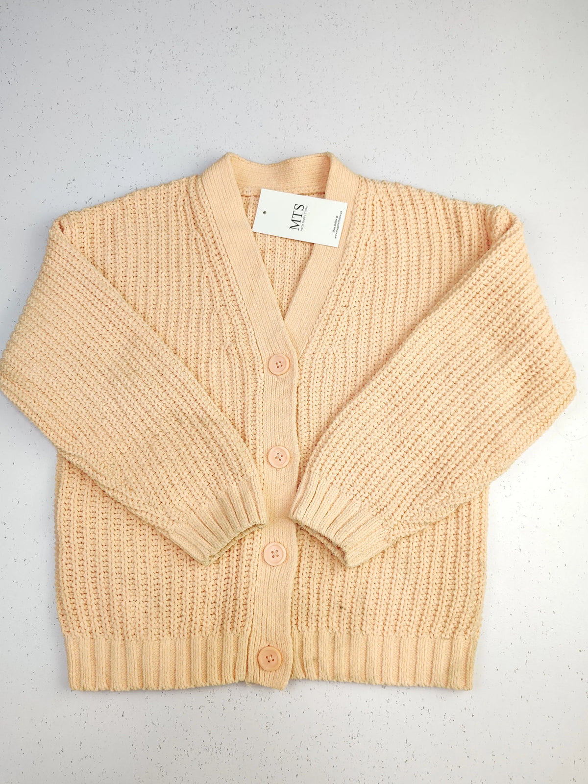 Buy online pre-used pre-loved 100% authentic & Original branded F&F (KWG-3333) available in Pakistan. Top international brands avilable.