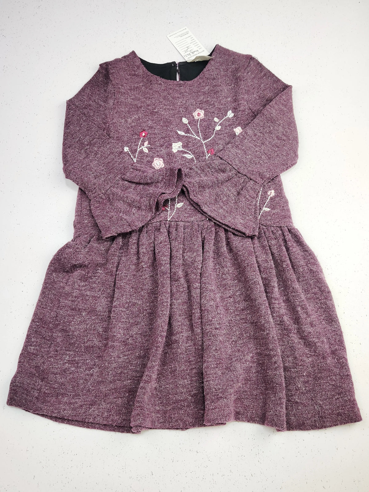 Buy online pre-used pre-loved 100% authentic & Original branded Dunnes Stores (KWG-3433) available in Pakistan. Top international brands avilable.