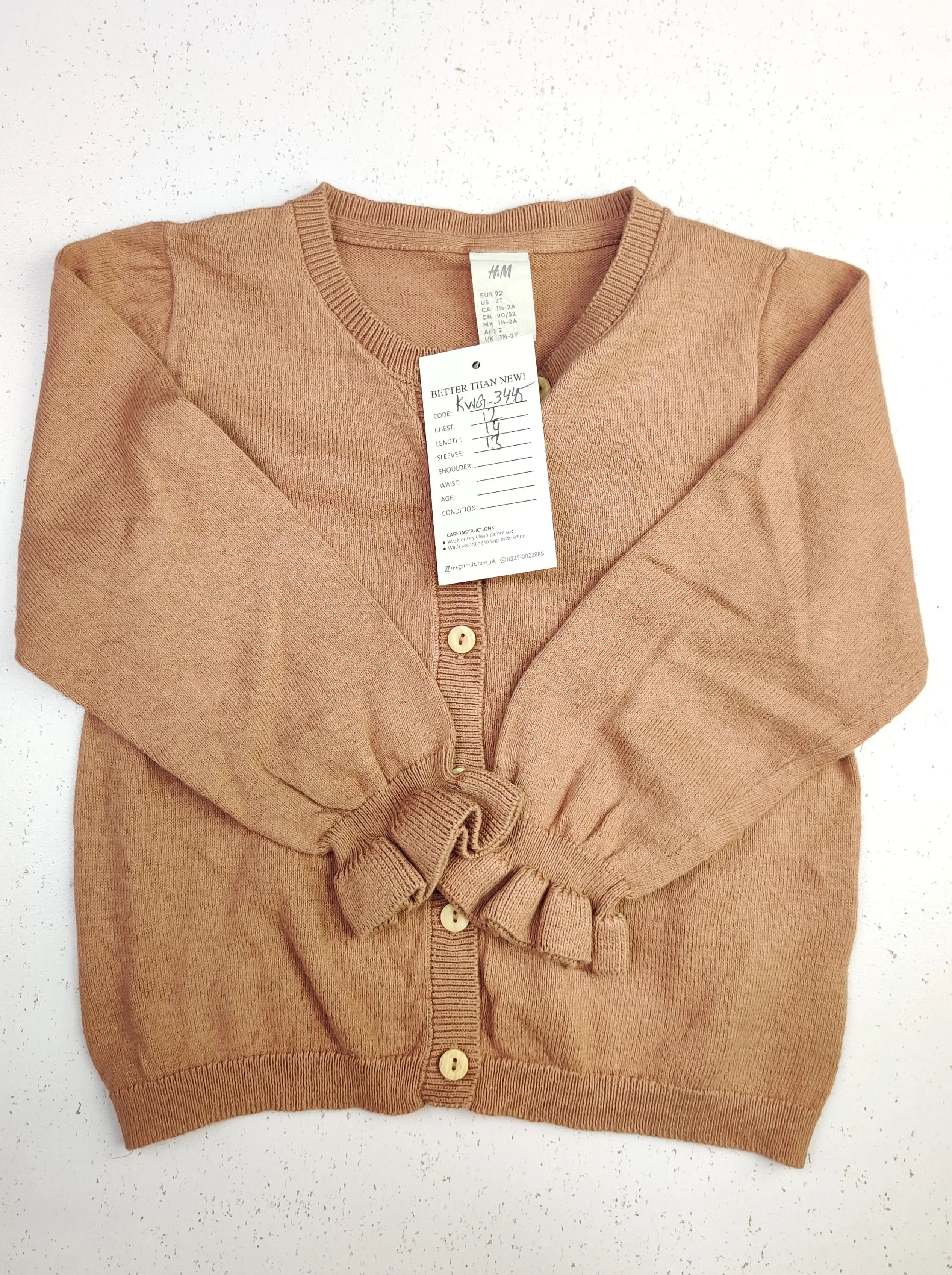 Buy online pre-used pre-loved 100% authentic & Original branded H&M (KWG-3445) available in Pakistan. Top international brands avilable.