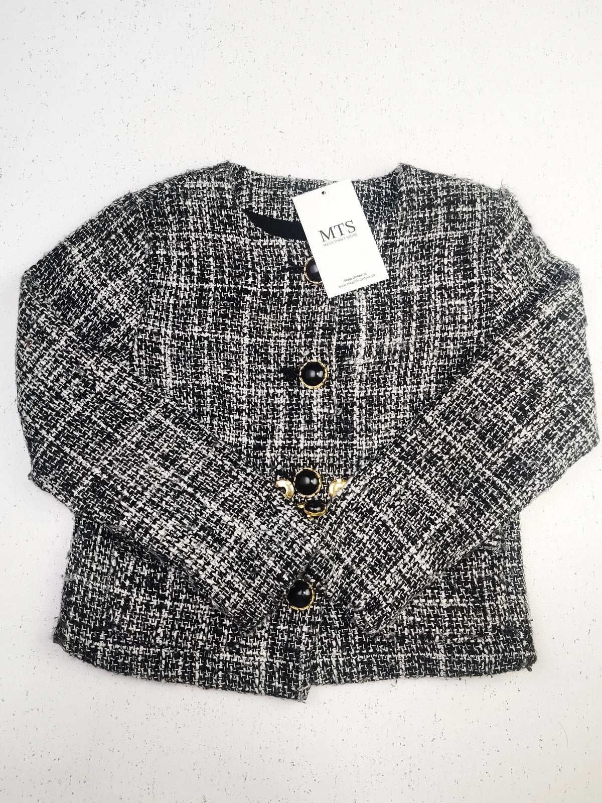 Buy online pre-used pre-loved 100% authentic & Original branded Dunnes Store (KWG-3465) available in Pakistan. Top international brands avilable.