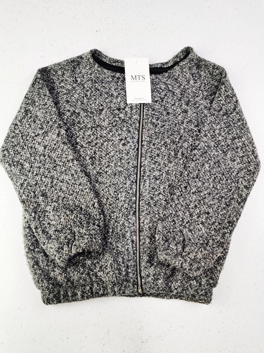 Buy online pre-used pre-loved 100% authentic & Original branded Dunnes Store (KWG-3514) available in Pakistan. Top international brands avilable.