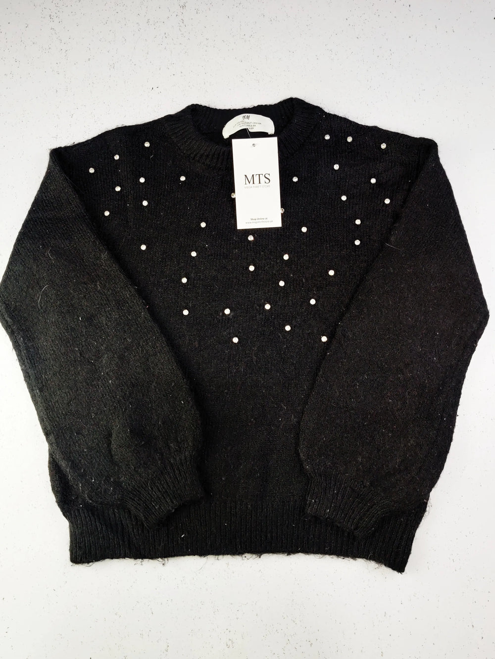 Buy online pre-used pre-loved 100% authentic & Original branded H&M (KWG-3531) available in Pakistan. Top international brands avilable.