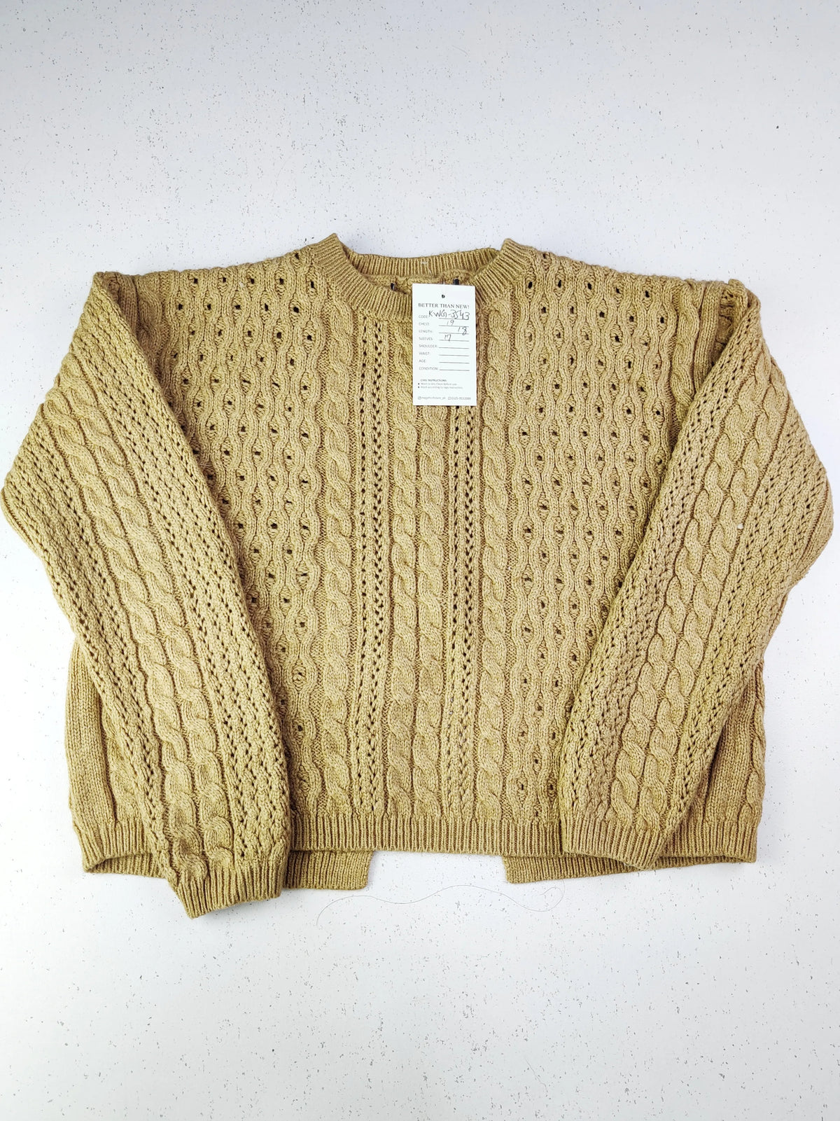 Buy online pre-used pre-loved 100% authentic & Original branded Unknown Brand (KWG-3543) available in Pakistan. Top international brands avilable.