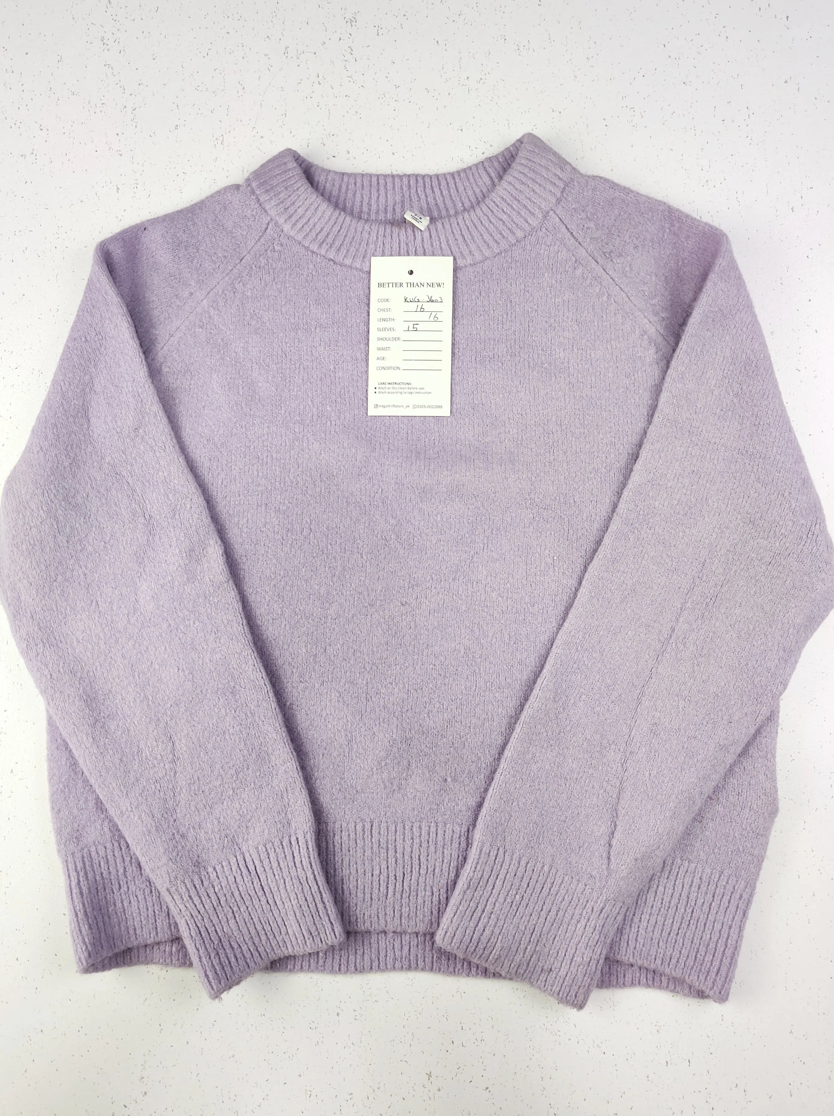Buy online pre-used pre-loved 100% authentic & Original branded Uniqlo (KWG-3603) available in Pakistan. Top international brands avilable.