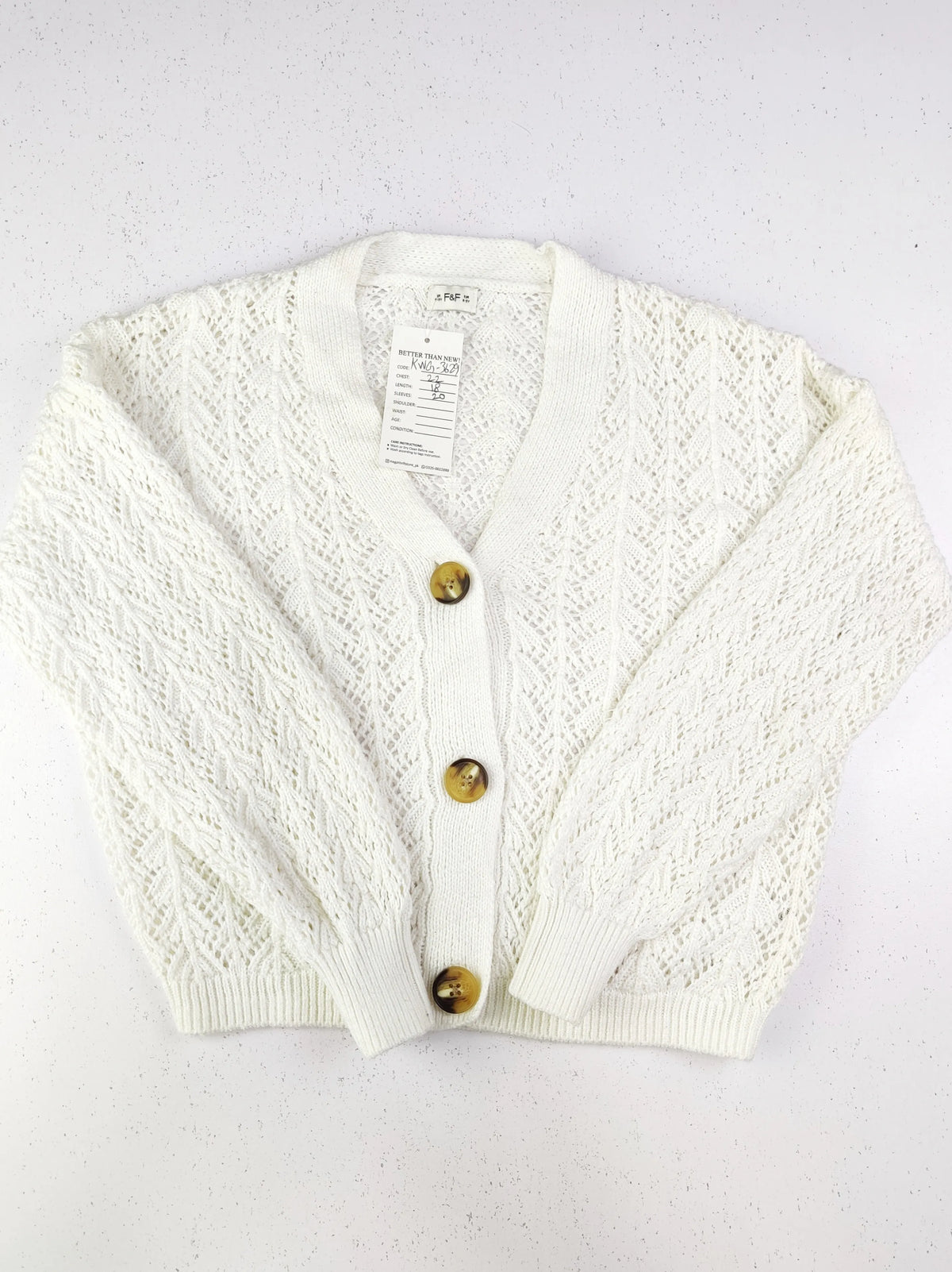 Buy online pre-used pre-loved 100% authentic & Original branded F&F (KWG-3629) available in Pakistan. Top international brands avilable.