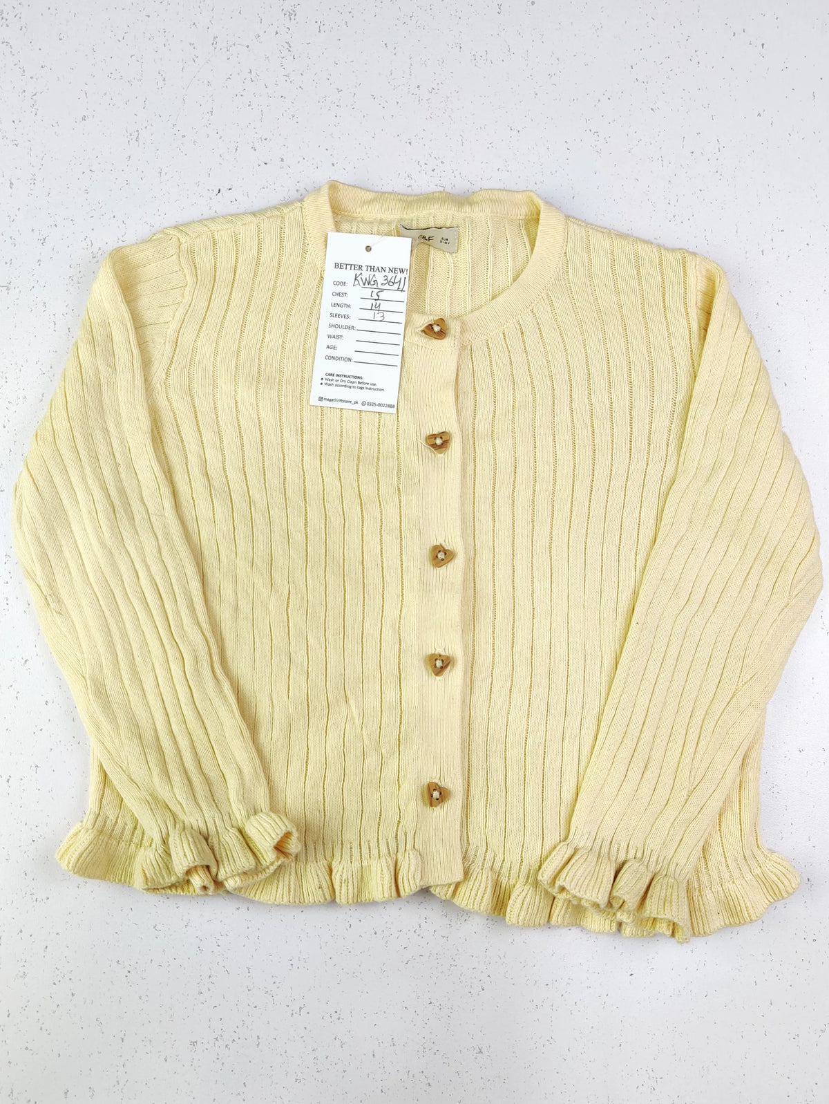 Buy online pre-used pre-loved 100% authentic & Original branded F&F (KWG-3641) available in Pakistan. Top international brands avilable.