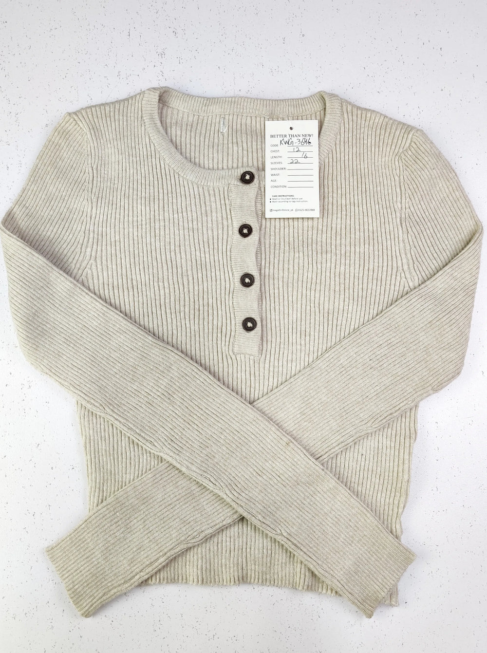 Buy online pre-used pre-loved 100% authentic & Original branded Unknown Brand (KWG-3646) available in Pakistan. Top international brands avilable.