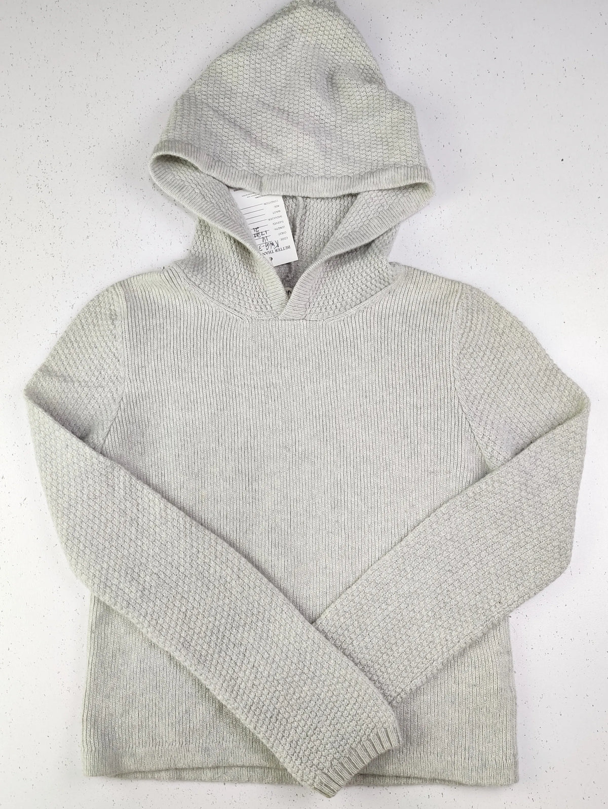 Buy online pre-used pre-loved 100% authentic & Original branded Little Yarn (KWG-3653) available in Pakistan. Top international brands avilable.