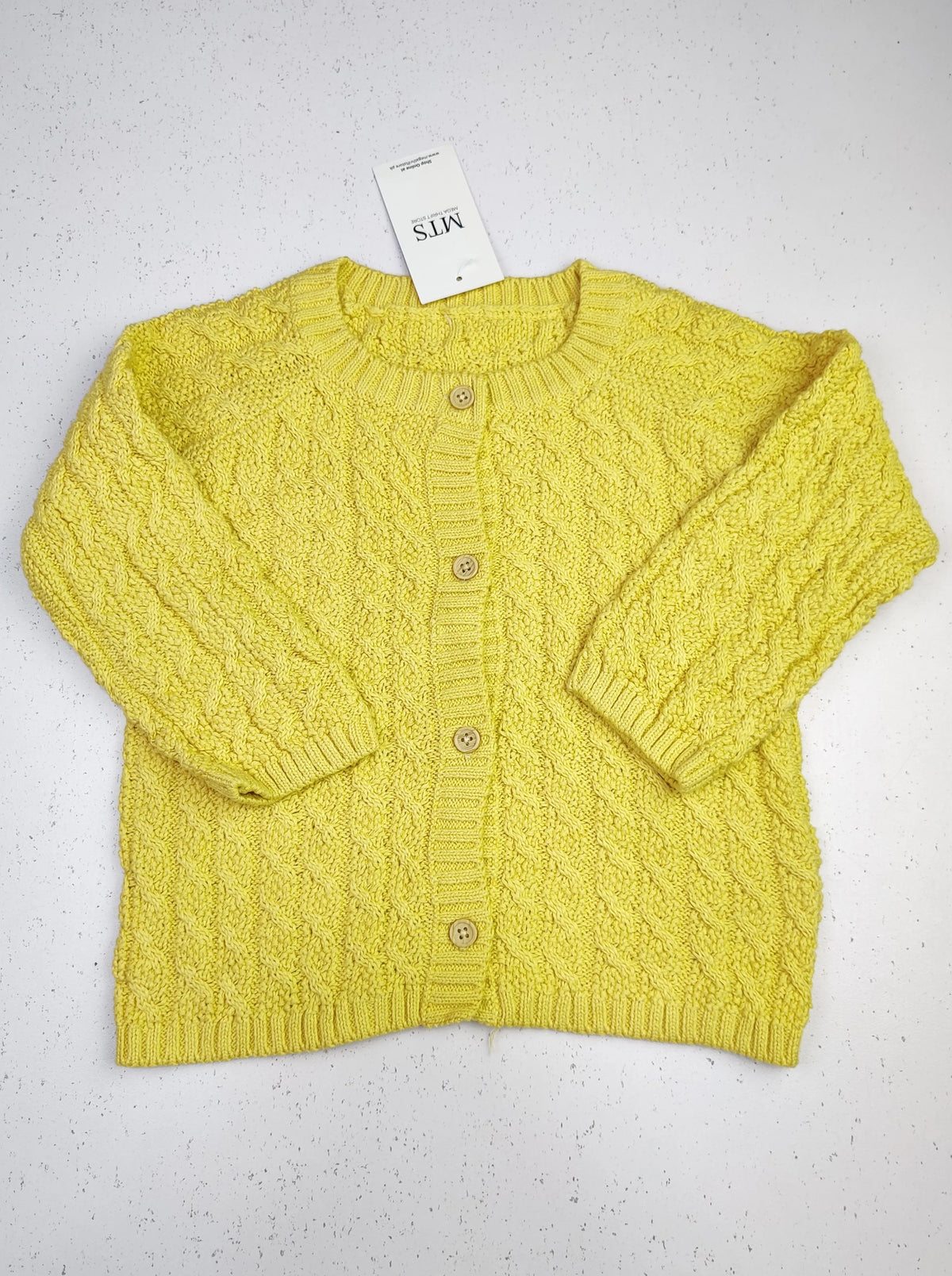 Buy online pre-used pre-loved 100% authentic & Original branded Unknown Brand (KWG-3668) available in Pakistan. Top international brands avilable.